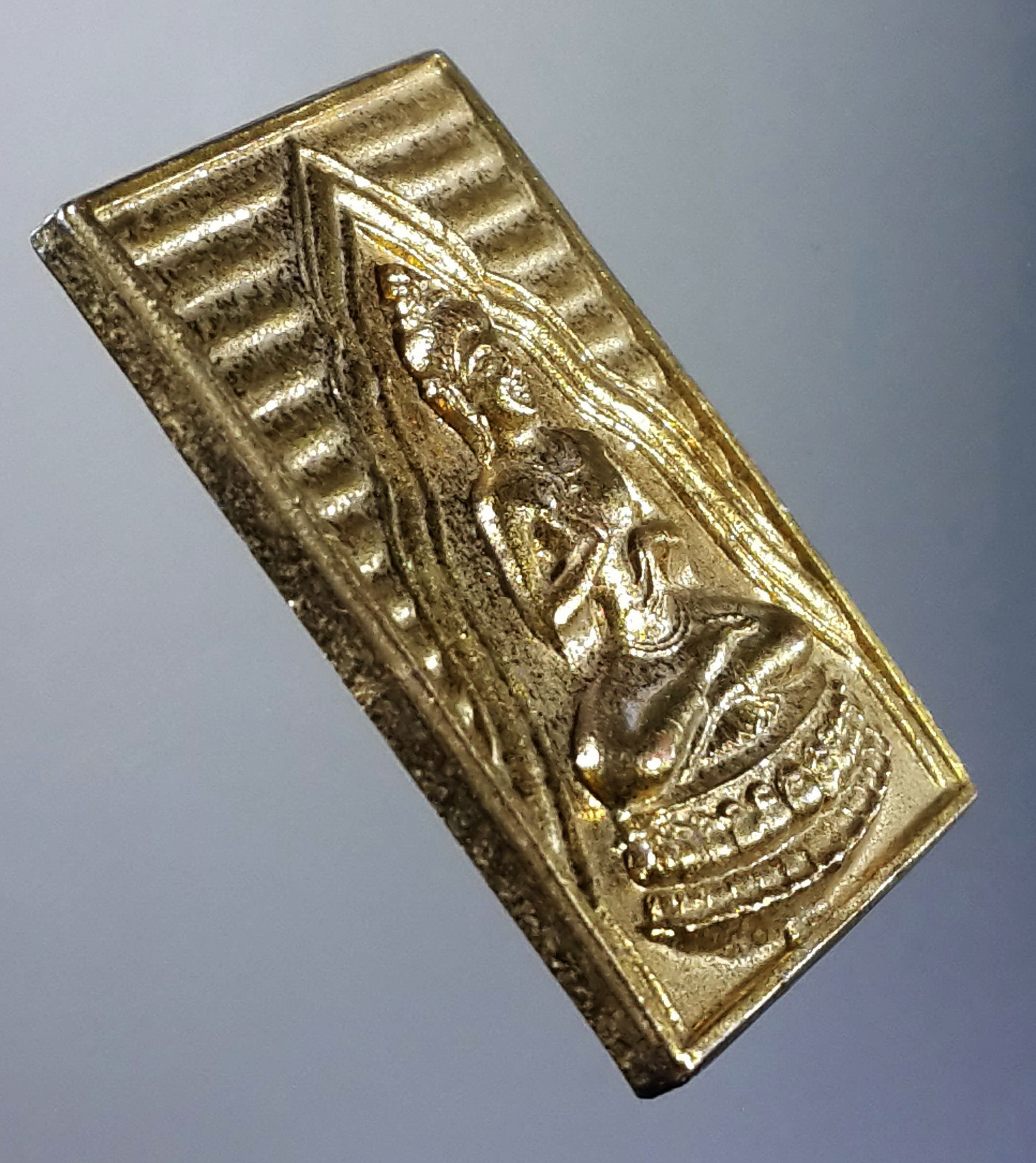 รหัสสินค้า เหรียญพระพุทธ 496 เหรียญกะไหล่ทอง พระธรรมกาย หลังยันต์สัมมาอะระหัง ไม่ทราบที่