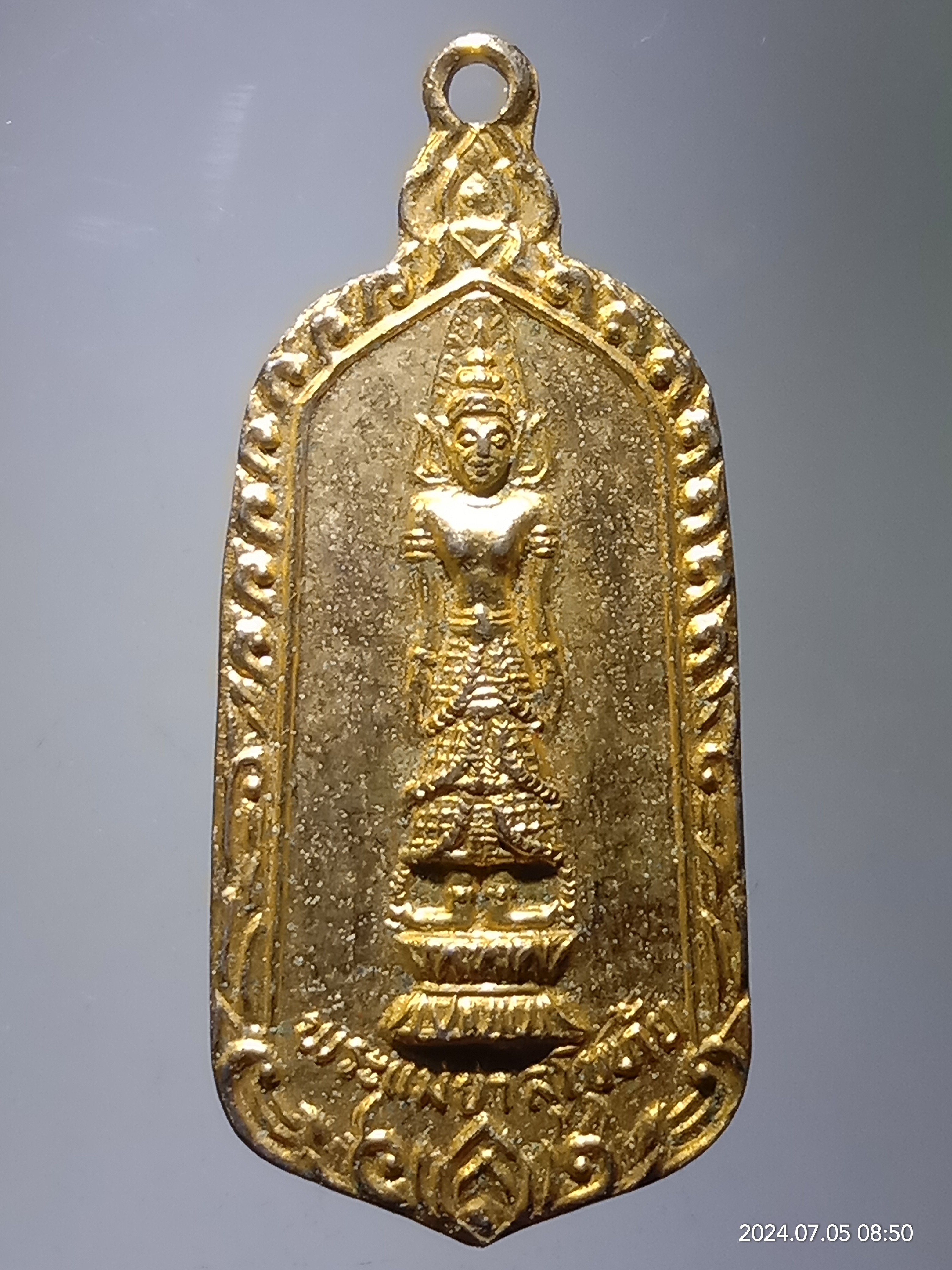 รหัสสินค้า เหรียญพระพุทธ 148 เหรียญกะไหล่ทอง พระแม่ย่าสุโขทัย สร้างปี 2539