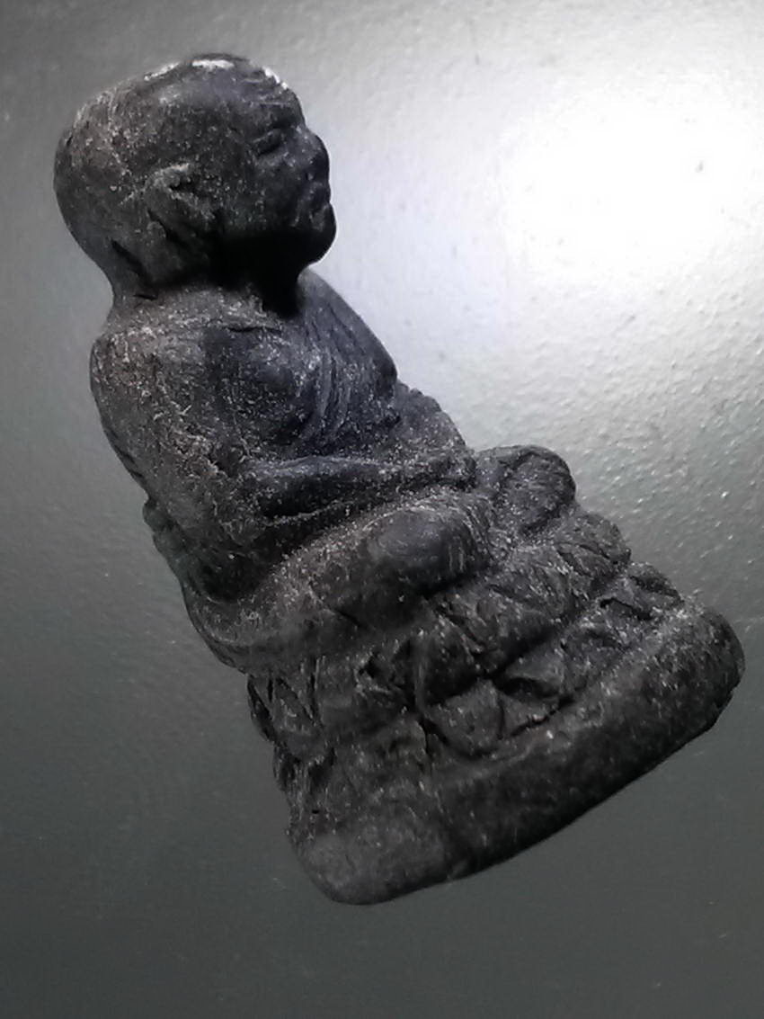 รหัสสินค้า หลวงปู่ทวด วัดต่างๆ 506 รูปหล่อลอยองค์ บัวรอบ หลวงปู่ทวด วัดช้างให้ จังหวัดปัตตานี ไม่ทราบปีที่สร้าง พระรายการนี้ให้เช่าบูชาแล้ว