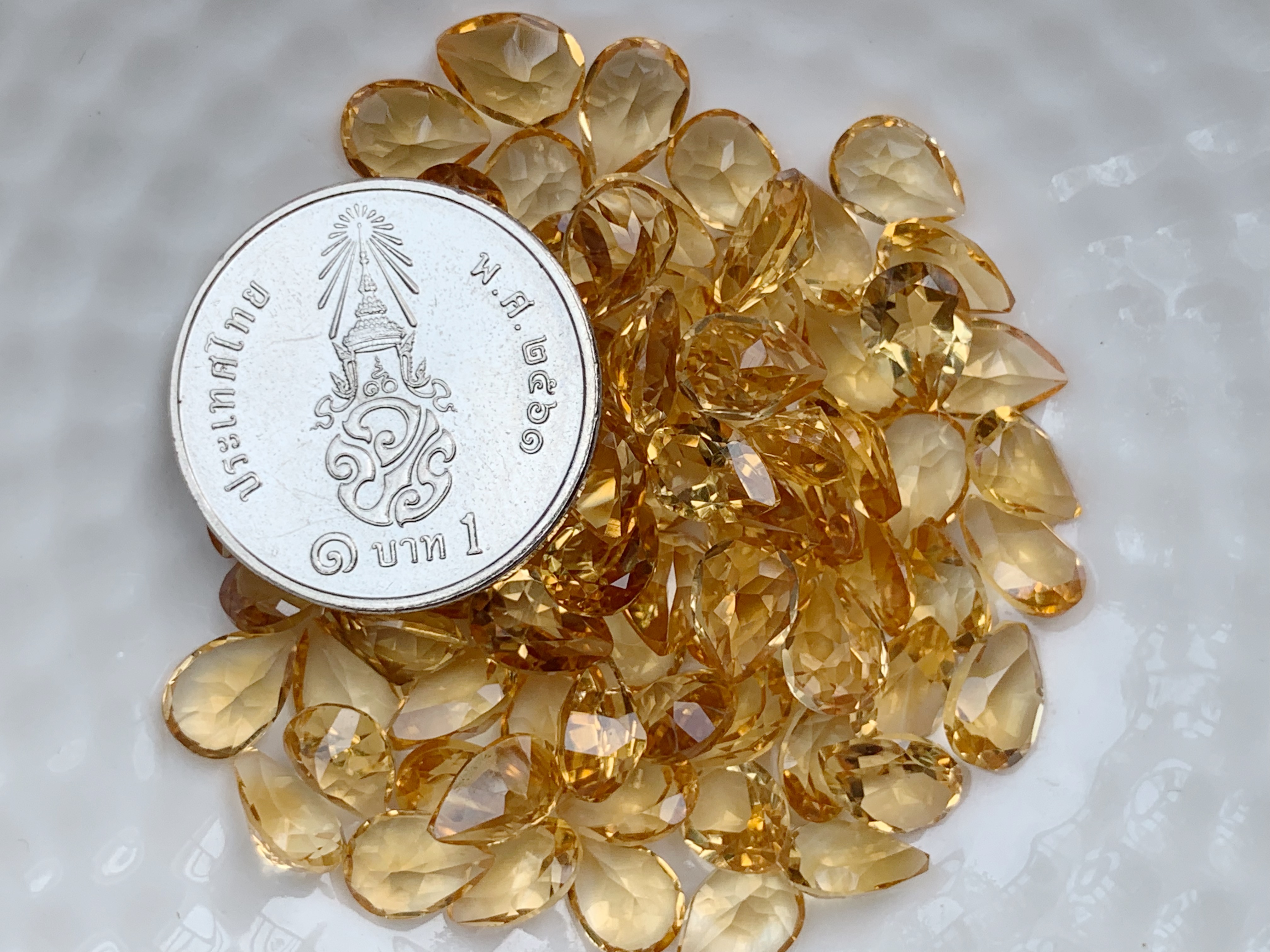 ซิทรินอ่อนหยดน้ำ 7X5 มม. 5 กะรัต