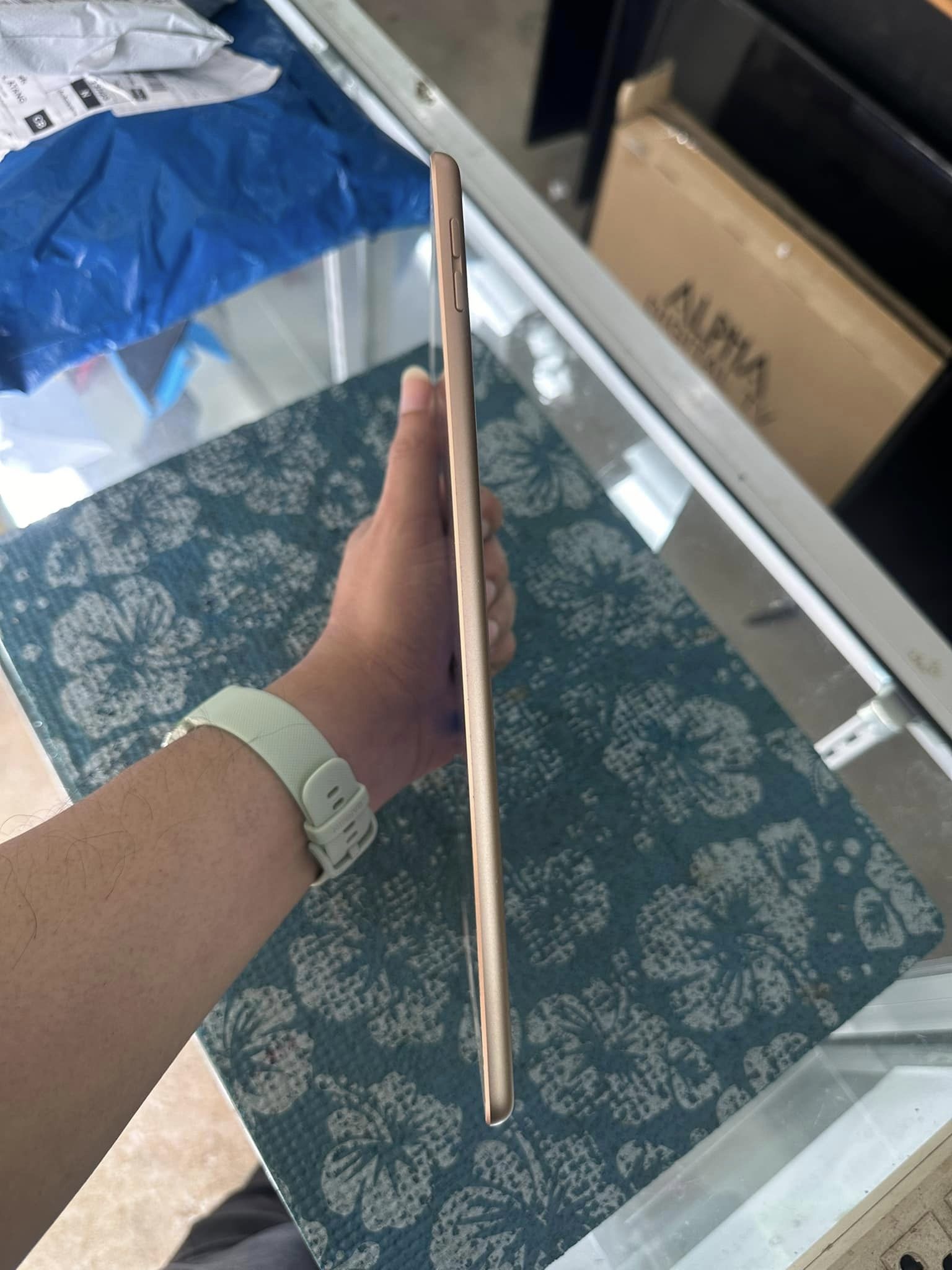 ( SOLD OUT ) iPad Gen7 32GB Wifi Model TH