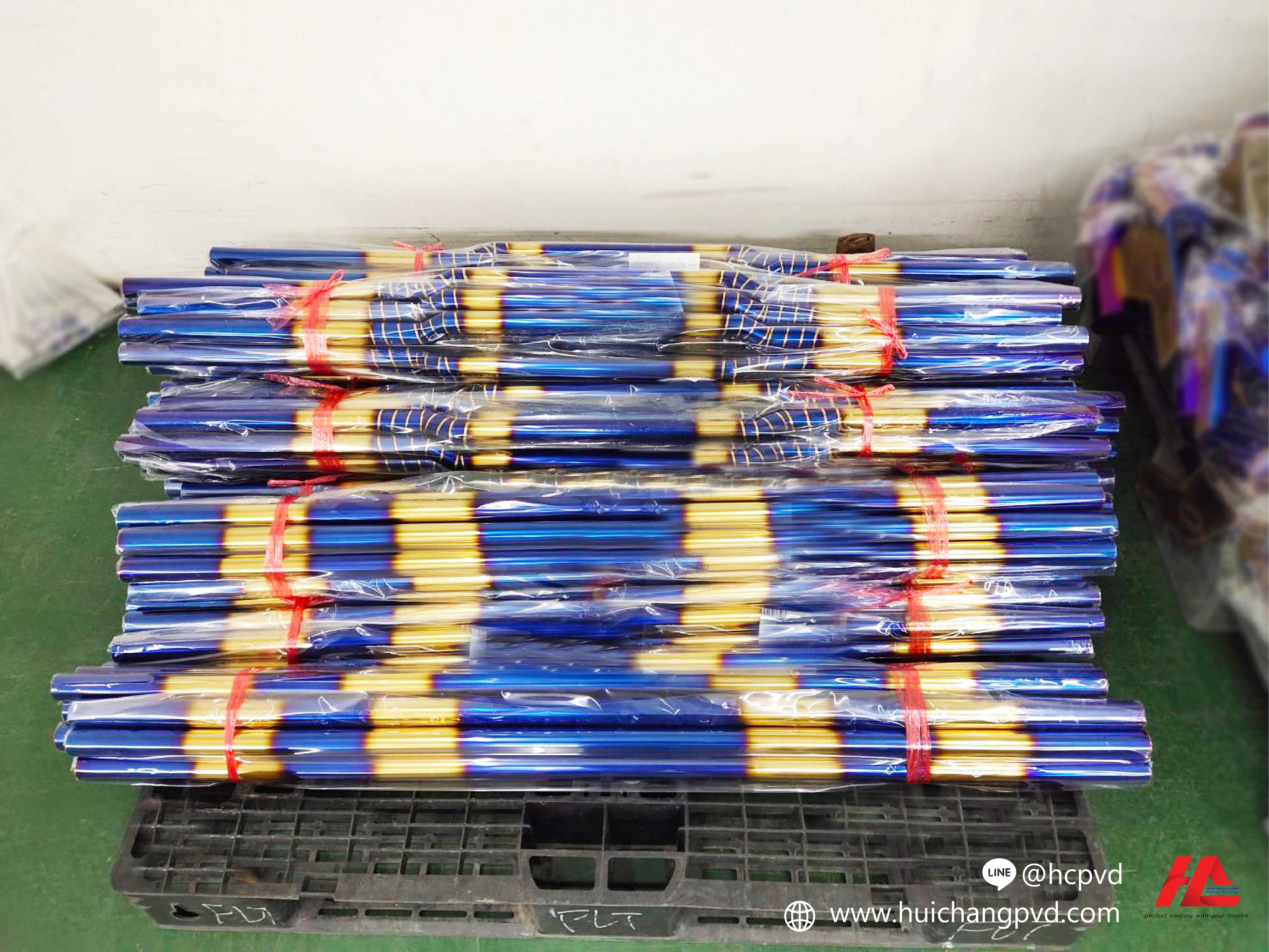ตัวอย่างงานเคลือบสี ชุบสี น้ำเงินตัดทอง ท่อตรง | PVD Coating