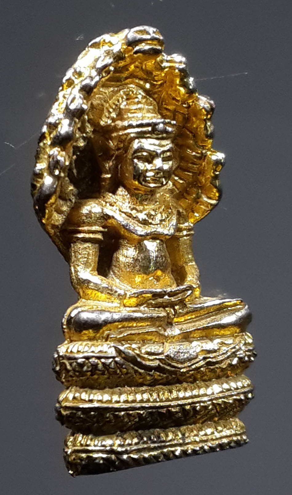 รหัสสินค้า พระกริ่ง พระหล่อ 294 รูปหล่อกะะไหล่ทอง หลวงพ่อศิลา วัดทุ่งเสลี่ยม จังหวัดสุโขทัย