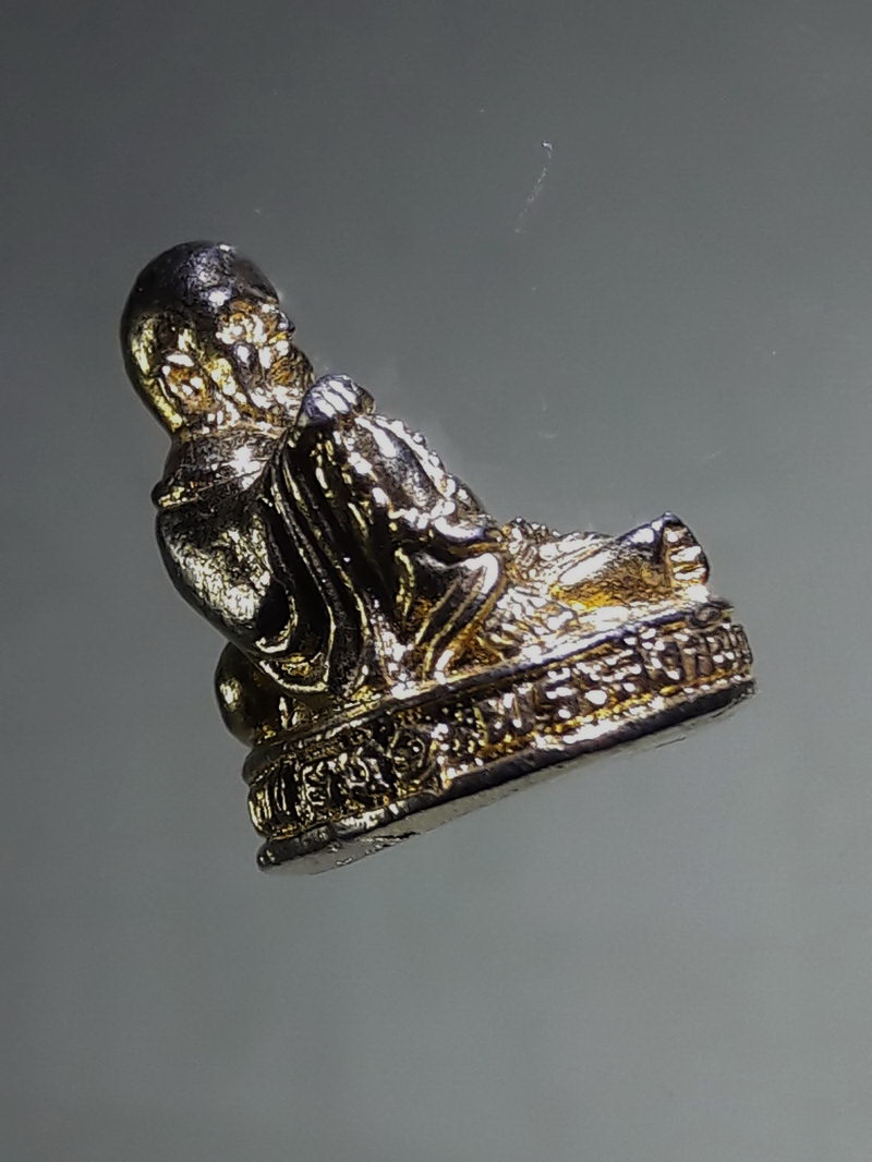 Antig FB 12765 รูปหล่อเนื้อกะไหล่ทอง พระสังกัจจายนะมหาลาภ วัดรวกสุทธาราม กรุงเทพฯ สร้างปี 2554