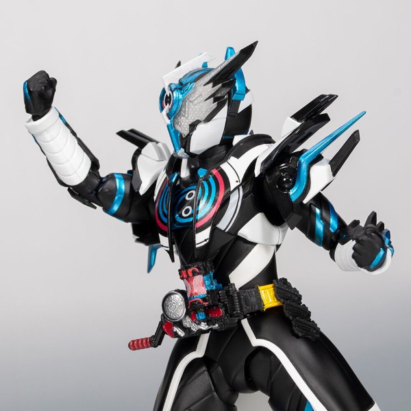 เปิดรับPreorder มัดจำ 500 บาท P-bandai S.H.Figuarts Kamen rider Cross- Z Evol โมเดลสำเร็จ
