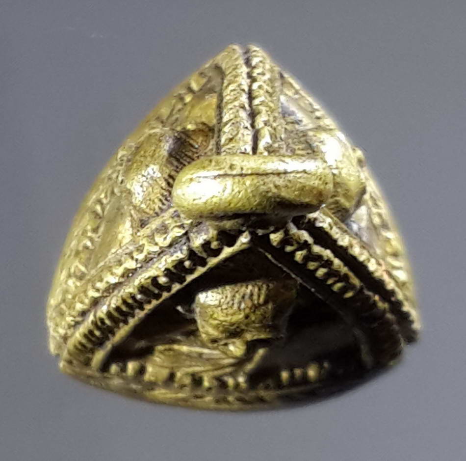 รหัสสินค้า พระกริ่ง พระหล่อ 268 เหรียญหล่อสามด้าน หลวงพ่อแช่ม หลวงพ่อช่วง หลวงพ่อเกลื้อม วัดฉลอง จังหวัดภูเก็ต สร้างปี 2535 พระรายการนี้ให้เช่าบูชาแล้ว