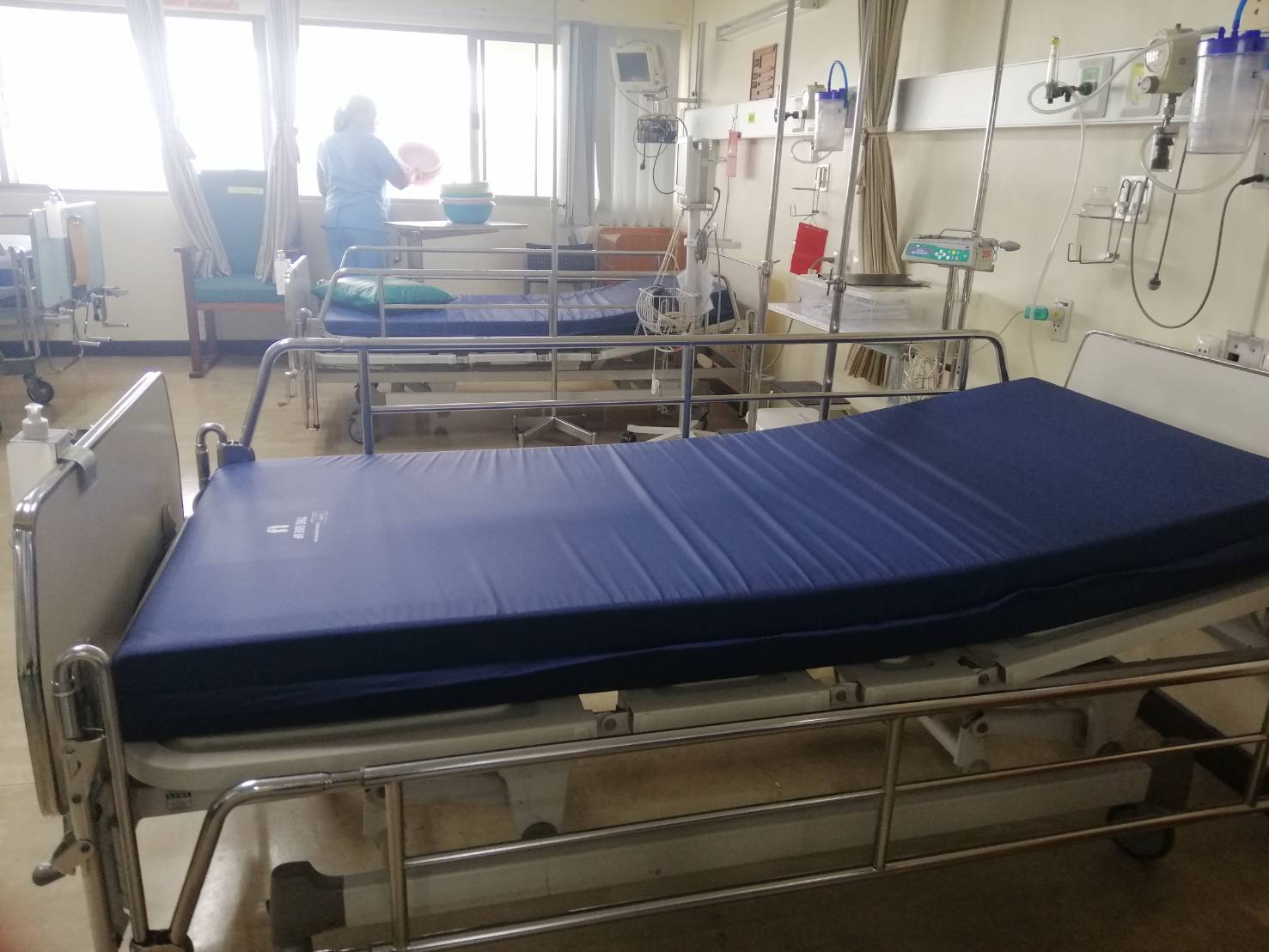 ที่นอนโฟมป้องกันแผลกดทับ แบรนด์ Funke Medical รุ่น Hyper Foam 2 ที่นอนโฟมพิเศษ 3 ชั้น ของแท้ รับประกันชั้นโฟมศูนย์ไทย 5 ปี แบรนด์จากประเทศเยอรมัน รุ่น TOP + แถมฟรีตลับใส่ยา (Best Seller)