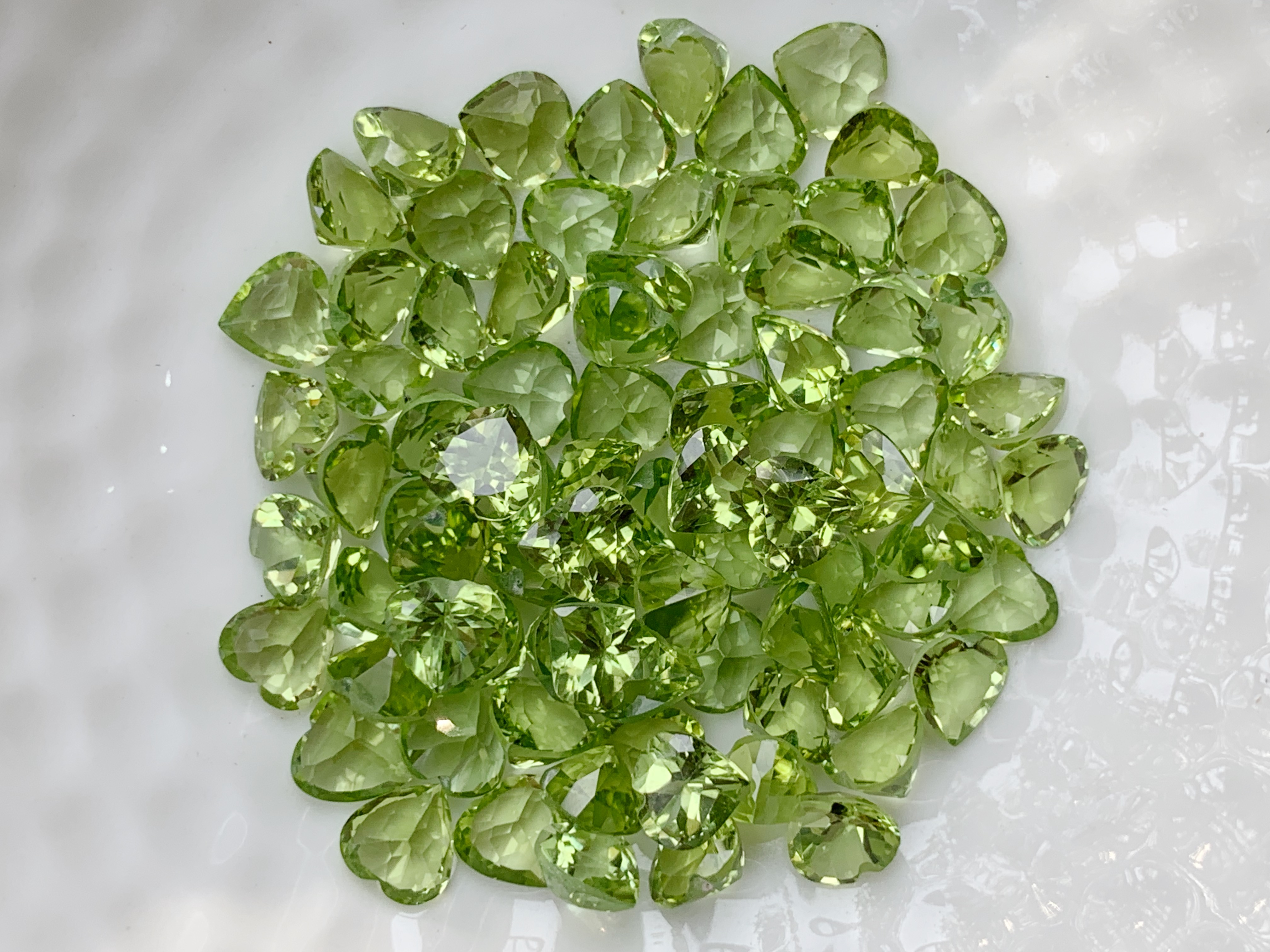 เพอริดอทหัวใจ 5 มม. 5 กะรัต