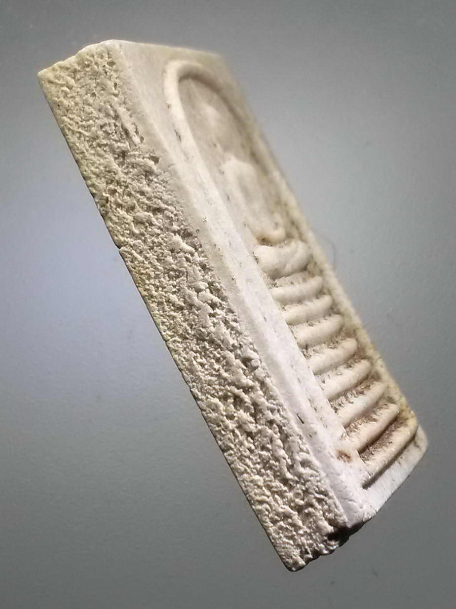 รหัสสินค้า พระสมเด็จวัดต่างๆ 996 พระสมเด็จเนื้อผงน้ำมัน ฐาน 7 ชั้น หลังเสือ หลวงพ่อยิด วัดหนองจอก อำเภอกุยบุรี จังหวัดประจวบคีรีขันธ์