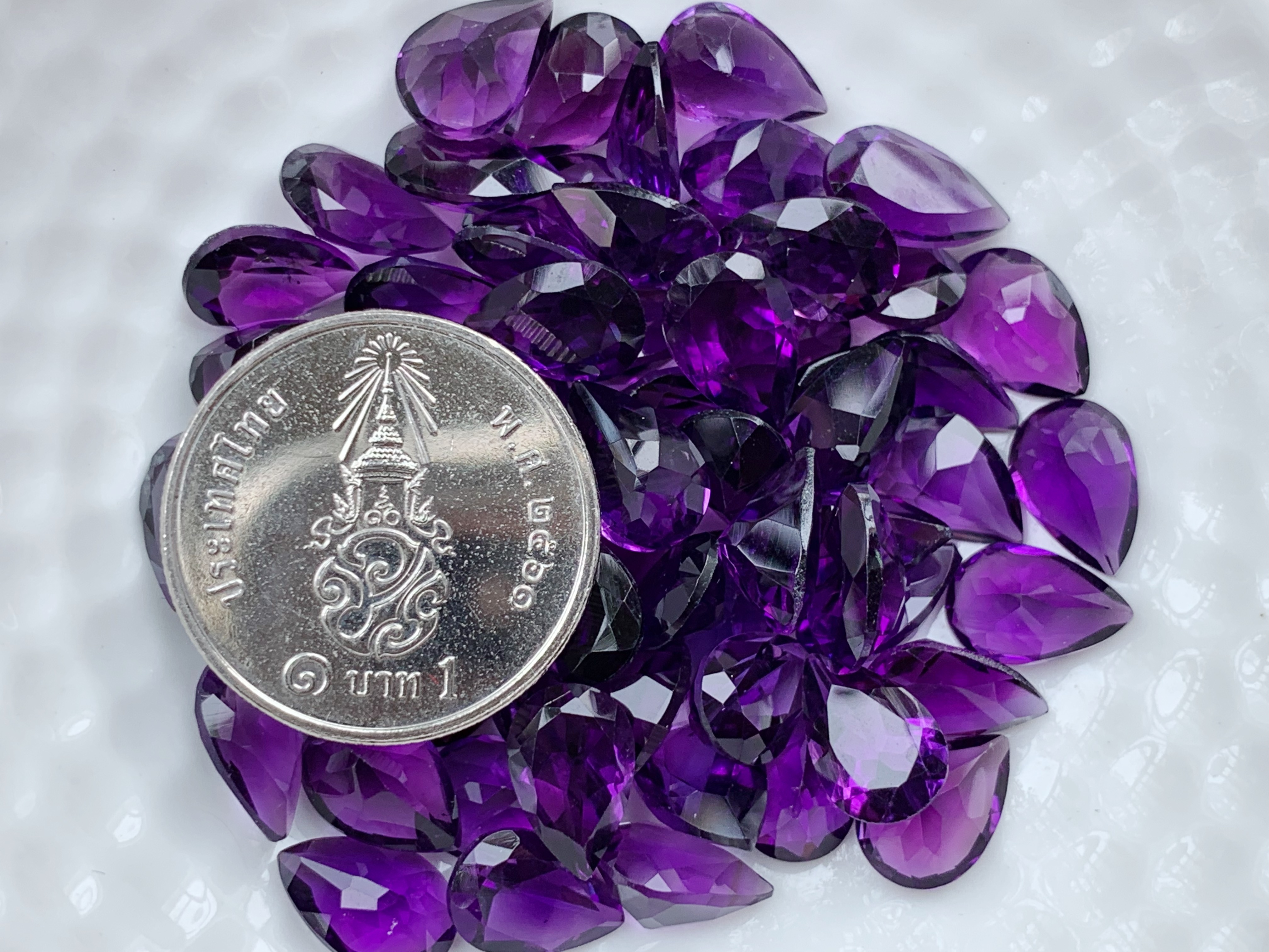 อเมทิสเข้มหยดน้ำ 9X6 มม. 5 กะรัต