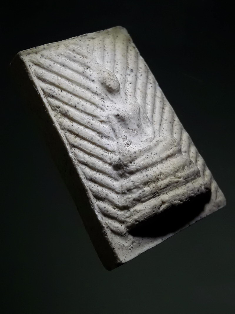 รหัสสินค้า พระเนื้อดิน ผง ว่าน 10482 พระผง หลวงพ่อโต วัดบางพลีใหญ่ จ.สมุทรปราการ พิมพ์รัศมีข้าง หลังยันต์ครู หลวงปู่เผือก วัดกิ่งแก้ว ปลุกเสก เนื้อผงพุทธคุณ