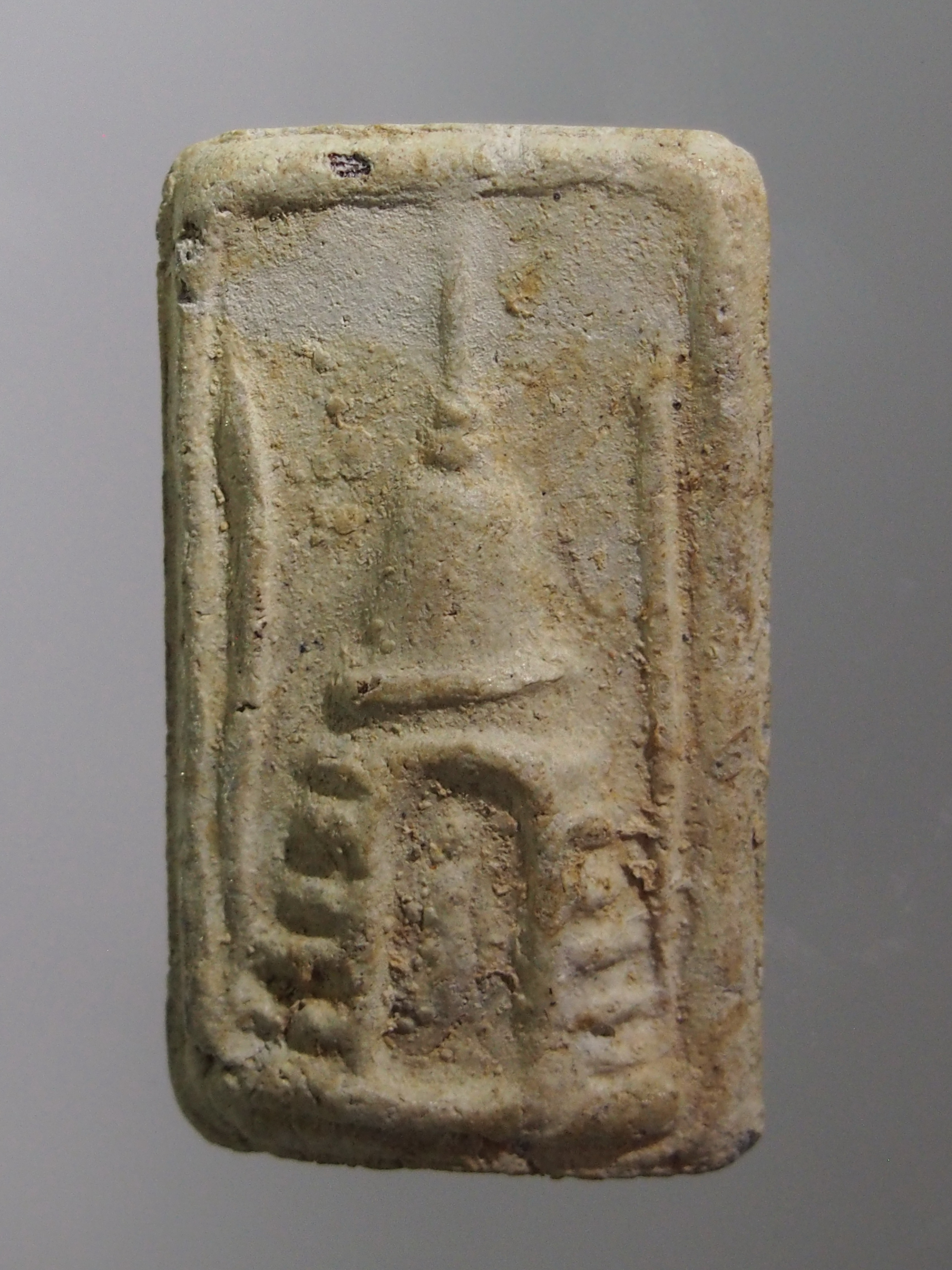 Antig on TT 009 พระสมเด็จเนื้อผง พิมพ์พระเจดีย์ ด้านหลัง กดโค๊ต ไม่ทราบ่ที่