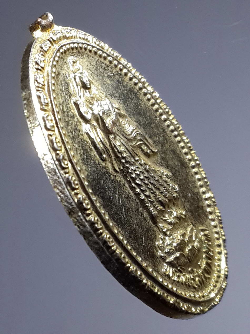 รหัสสินค้า เทพจีน - เทพฮินดู 064 เหรียญกะไหล่ทองเจ้าแม่กวนอิม หลังมังกร พุทธาภิเษก ณ.วัดพระศรีรัตนมหาธาตุวรมหาวิหาร จังหวัดพิษณุโลก รุ่นมหาเศรษฐี สร้างปี๒๕๓๖ พระสงฆ์ปลุกเสก 32 รูป พระรายการนี้ให้เช่าบูชาแล้ว