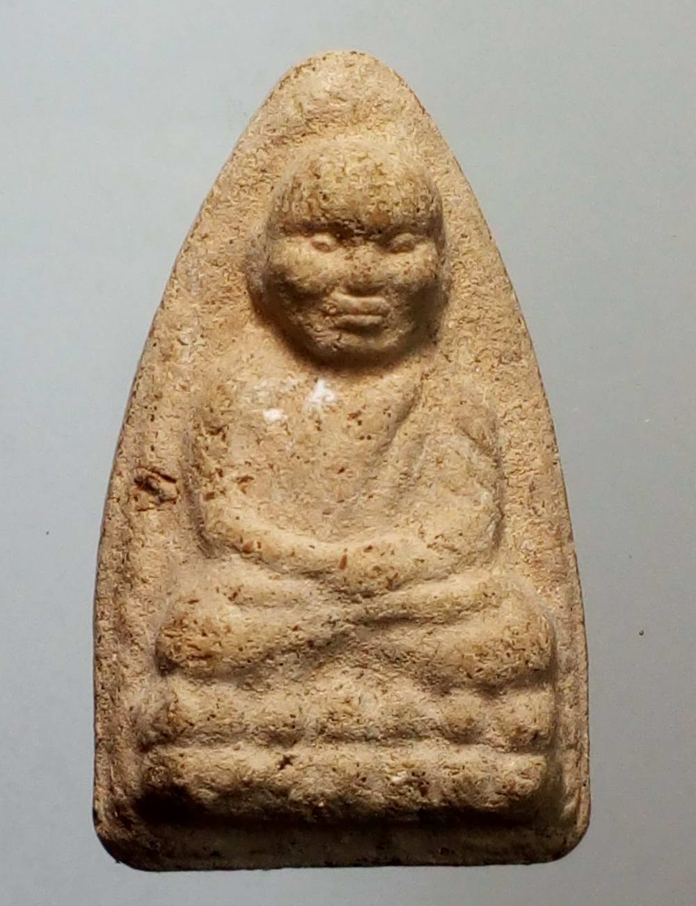 รหัสสินค้า หลวงปู่ทวด วัดต่างๆ 189 หลวงปู่ทวด วัดช้างให้ จังหวัดปัตตานี เนื้อผงพุทธคุณโรยแร่ ไม่ทราบปีที่สร้าง ไม่ทราบวัดที่ออก