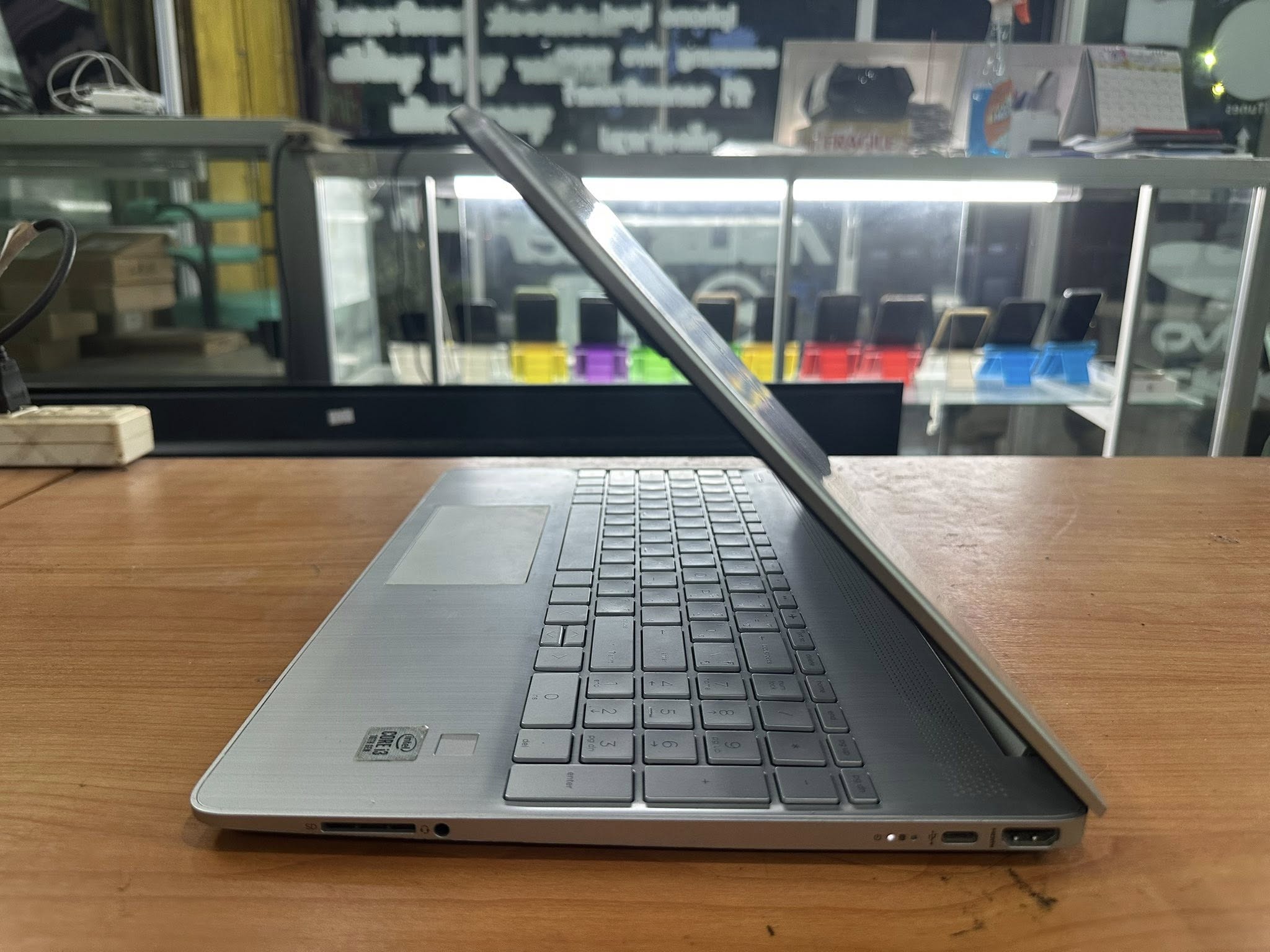 ( SOLD OUT ) HP 15s-fq1000TU