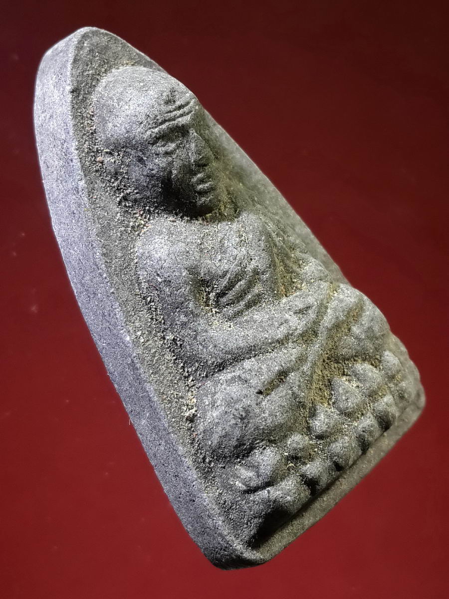 รหัสสินค้า หลวงปู่ทวด วัดต่างๆ 139 หลวงปู่ทวด เนื้อผงใบลาน ด้านหลังมีชื่อย่อวัด ว.ค.ล. ๔๒๙