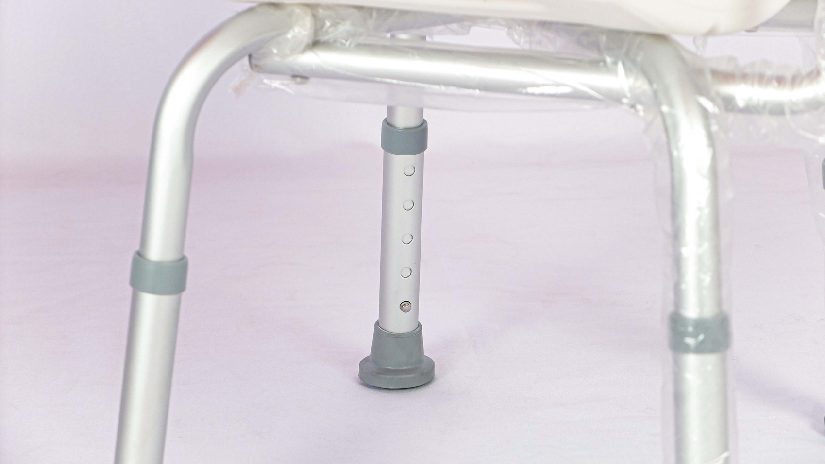 PS 133 เก้าอี้นั่งอาบน้ำ อลูมิเนียม แบบมีพนักพิง