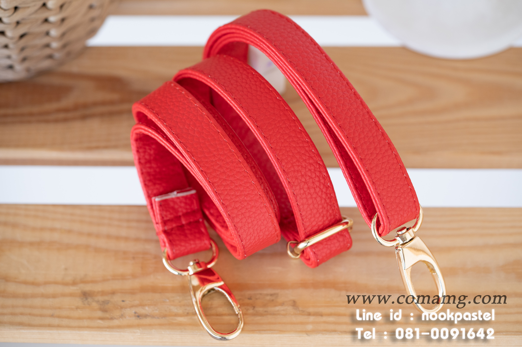 สายกระเป๋าหนังPU หนังนิ่ม อะไหล่เงิน-อะไหล่ทอง สายปรับความยาวได้ มีหลายสี พร้อมส่ง