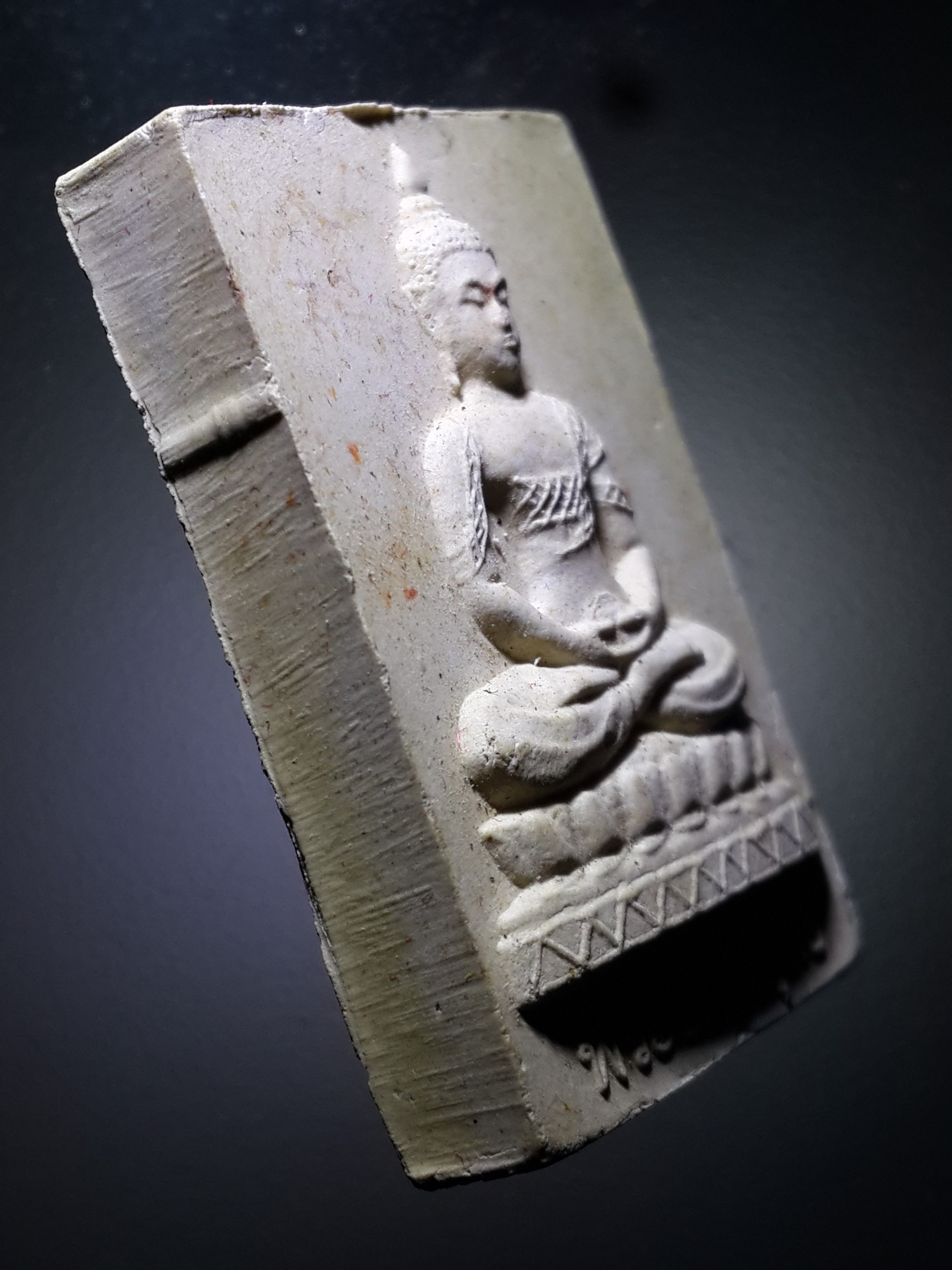 รหัสสินค้า พระมีกล่อง 215 พระอมิตาพุทธ เนื้อผง วัดประทาย อำเภอประทาย จังหวัดนครราชสีมา