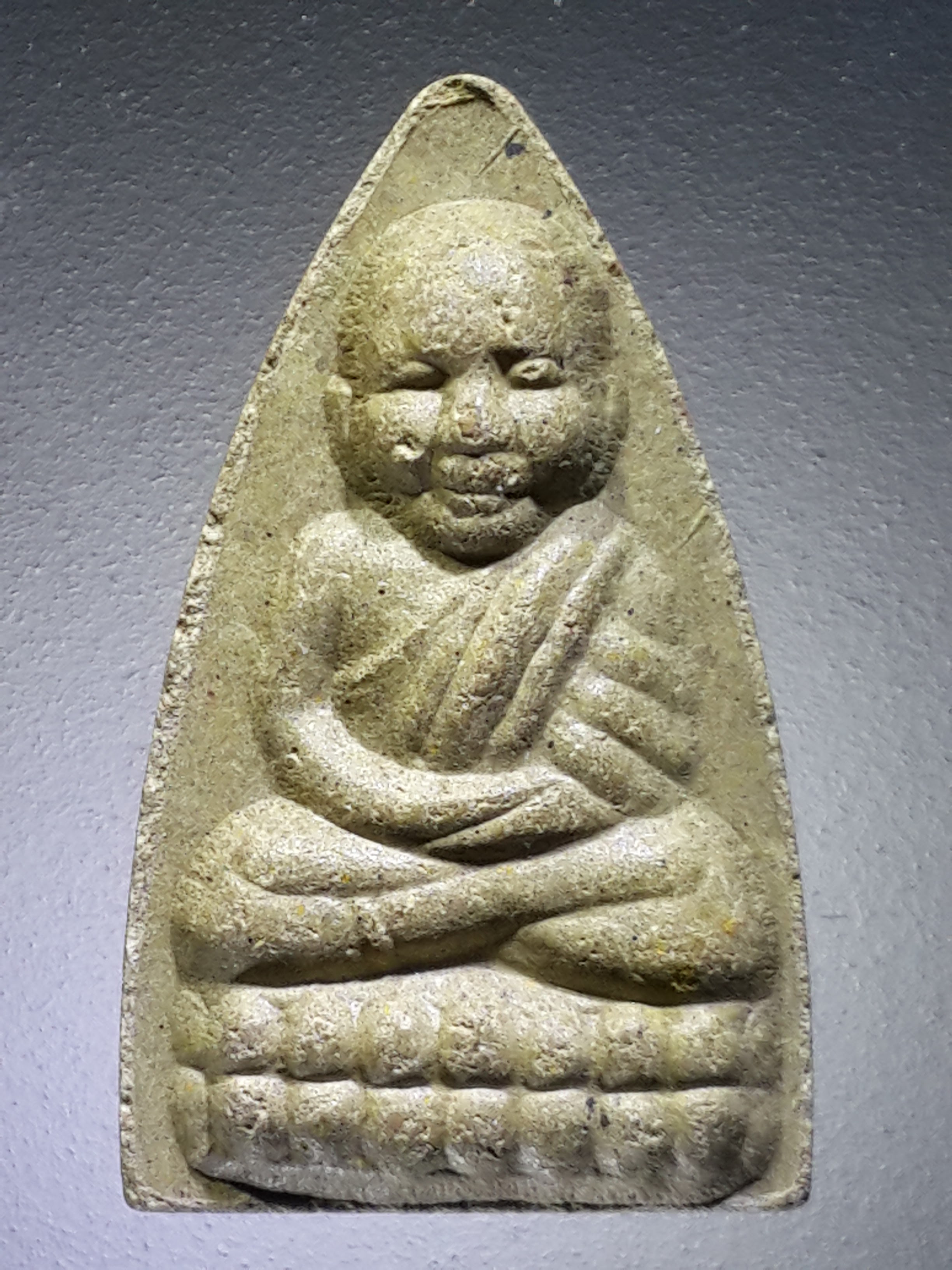 รหัสสินค้า หลวงปู่ทวด วัดต่างๆ 426 หลวงปู่ทวด เนื้อผงหลังเรียบ ไม่ทราบที่