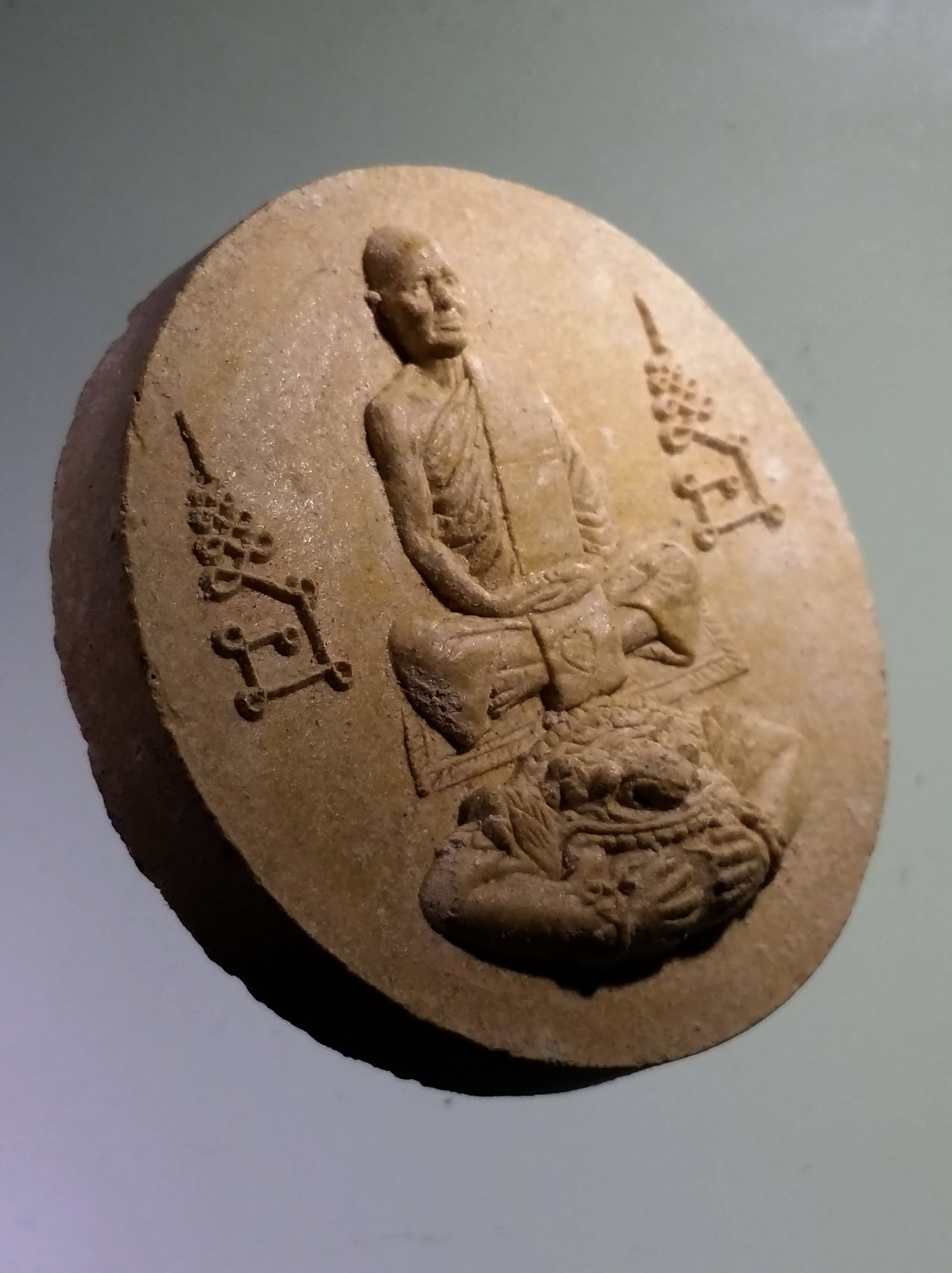 รหัสสินค้า จตุคามรามเทพ 985 หลวงพ่อเดิม ประทับราหู วัดหนองโพ อำเภอตาคลี จังหวัดนครสวรรค์ หลังพระอินทร์ ทรงช้างเอราวัณ ปลุกเสกพิธีจตุคามรามเทพ ไม่มีกล่อง