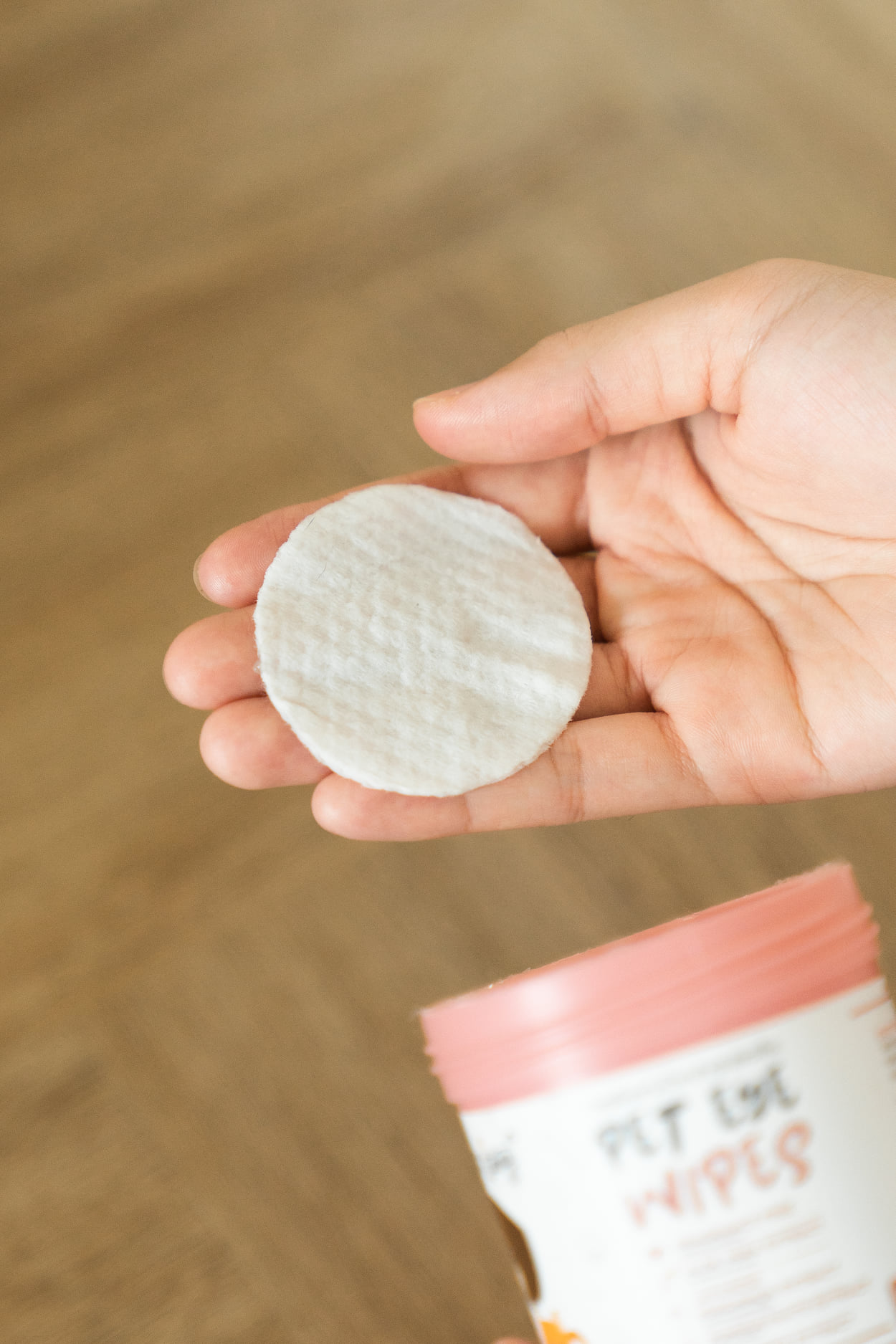 Hajiko X Catory ทิชชูเปียกเช็ดคราบน้ำตา *อ่อนโยน *ปลอดภัย *ยับยั้งเชื้อแบคทีเรีย