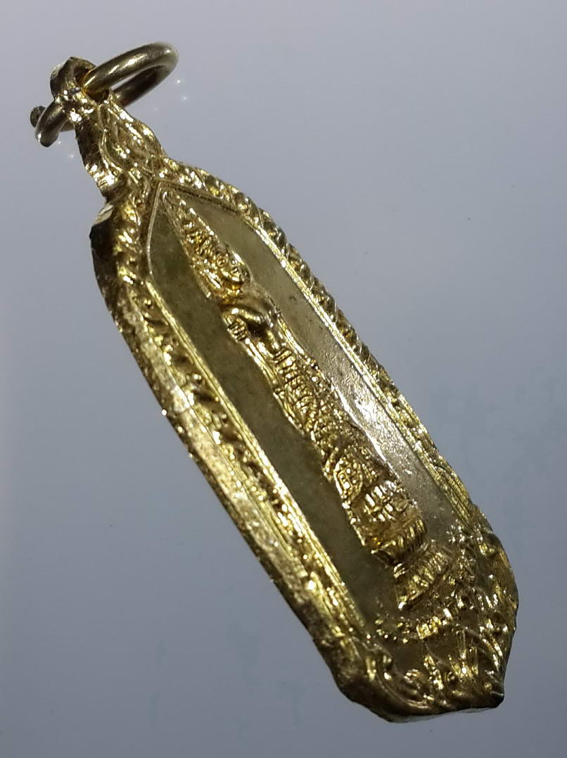 รหัสสินค้า เหรียญพระพุทธ 428 เหรียญกะไหล่ทอง พระแม่ย่าสุโขทัย สร้างปี 2539 พระรายการนี้ให้เช่าบูชาแล้ว