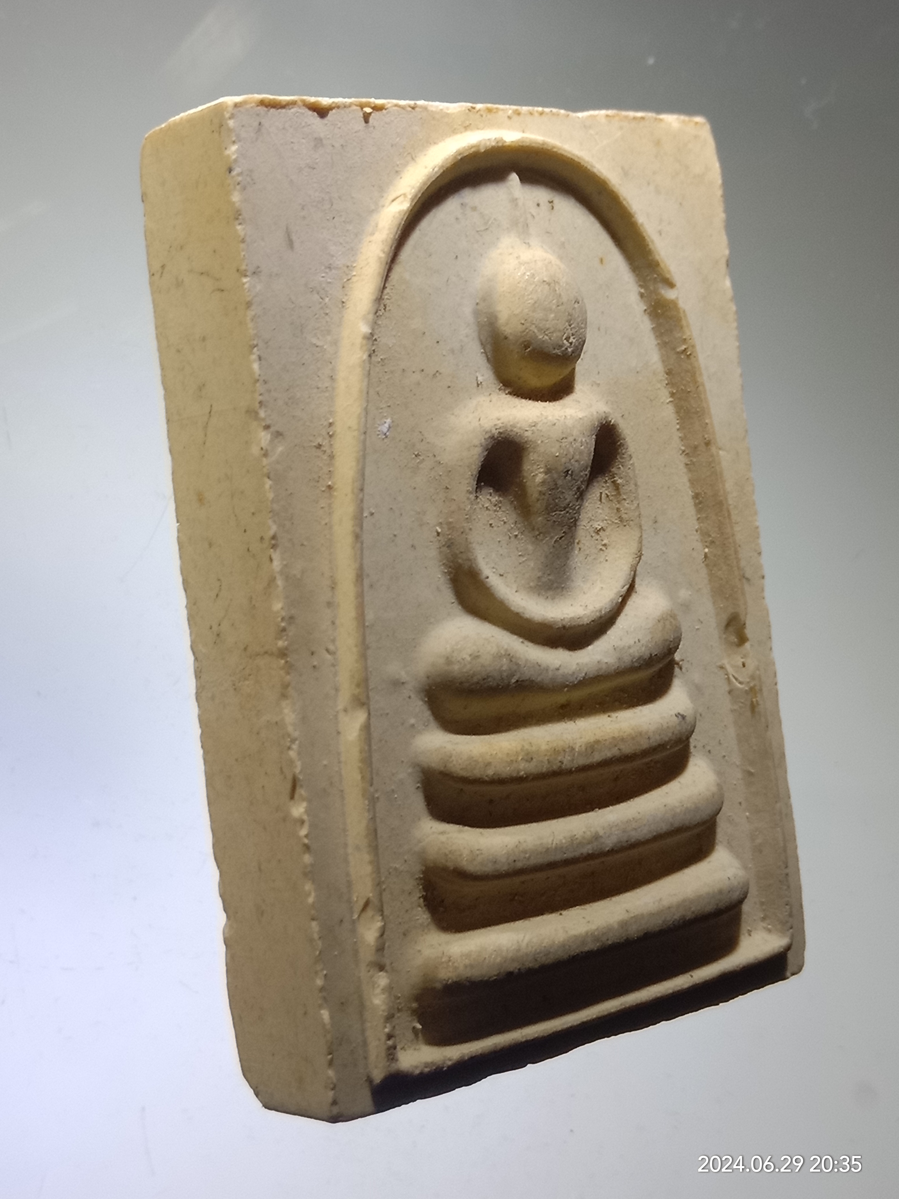 รหัสสินค้า พระสมเด็จ วัดต่างๆ 006 สมเด็จเนื้อผง หลังรูปเหมือนหน้าตรง หลวงพ่อแพ วัดพิกุลทอง จังหวัดสิงห์บุรี