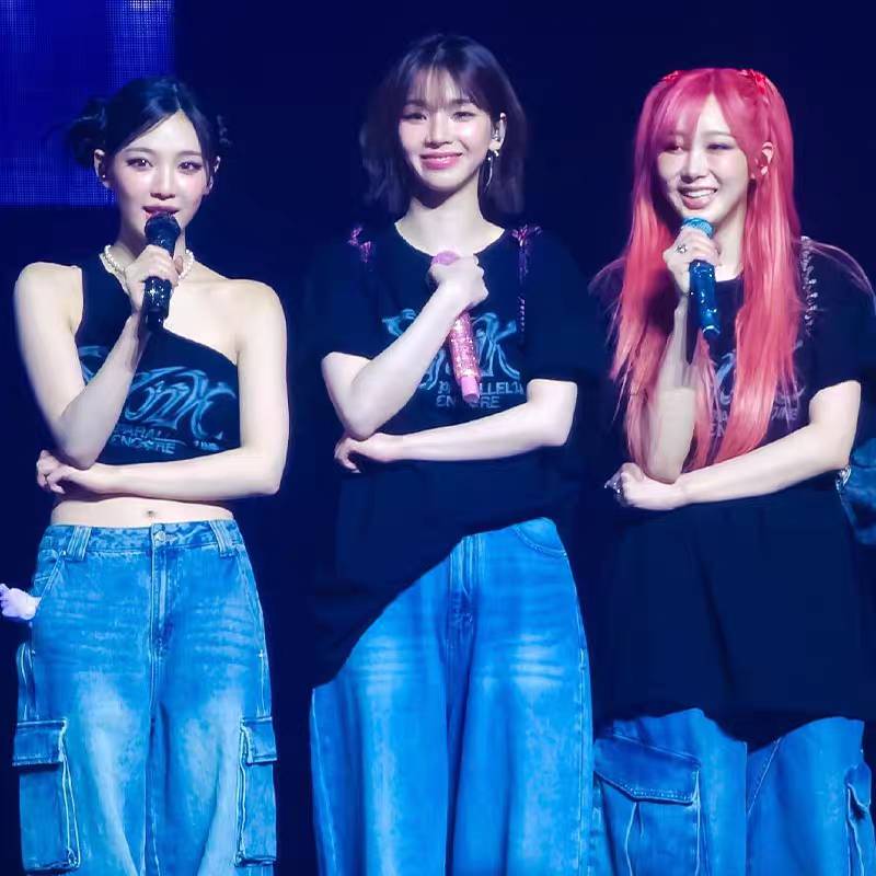 เสื้อยืด aespa : 2025 aespa LIVE TOUR - SYNK : PARALLEL LINE