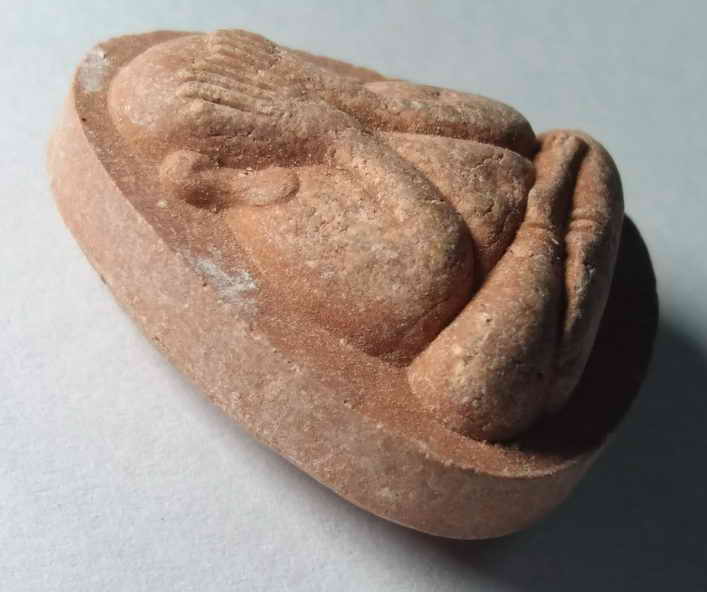 รหัสสินค้า พระปิดตา ทั่วไป 084 พระปิดตาปลดหนี้หลวงพ่อไสว วัดปรีดาราม จ.นครปฐม สร้างปี 2542 ที่ระลึกอายุครบรอบ 78 ปี พระรายการนี้มีผู้เช่าบูชาแล้ว