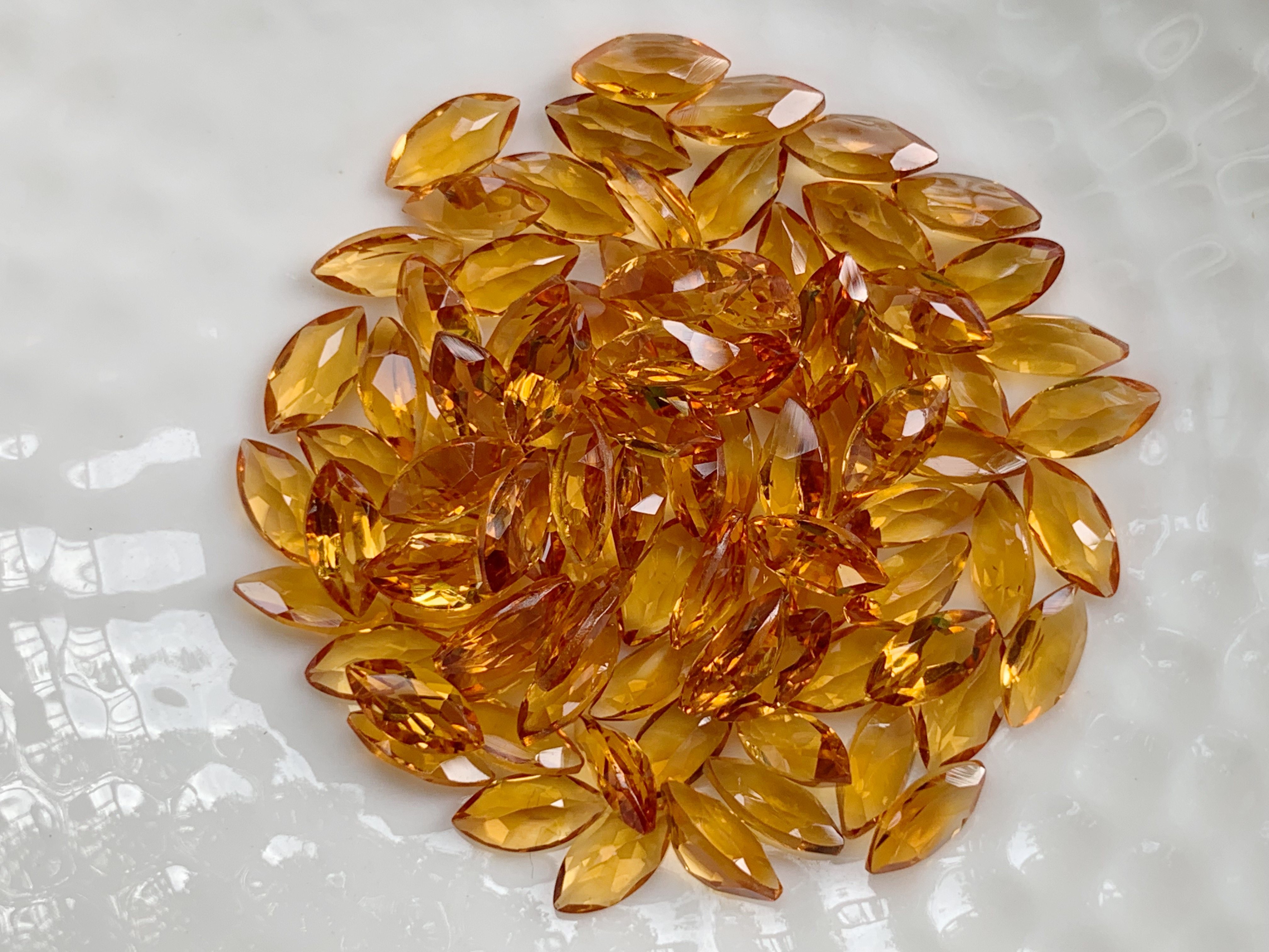 ซิทรินเข้มมาคี 7X3.5 มม. 5 กะรัต