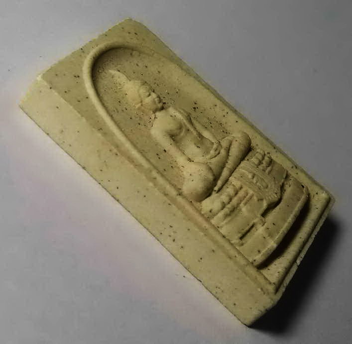 รหัสสินค้า นครสวรรค์ 069 พระสมเด็จพระพุทธศรีสัพพัญญู พุทธอุทยานนครสวรรค์ สร้างปี 2555 พระรายการนี้ให้เช่าบูชาแล้ว