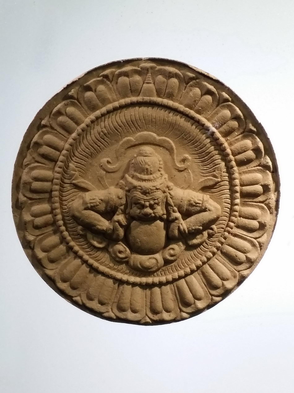 รหัสสินค้า จตุคามรามเทพ 735 พระเทวราชโพธิสัตว์จตุคามรามเทพ รุ่นมหาปาฏิหาริย์มั่งมีทรัพย์ เนื้อผงไม้เทพธาโร กล่องแปดเหลี่ยม