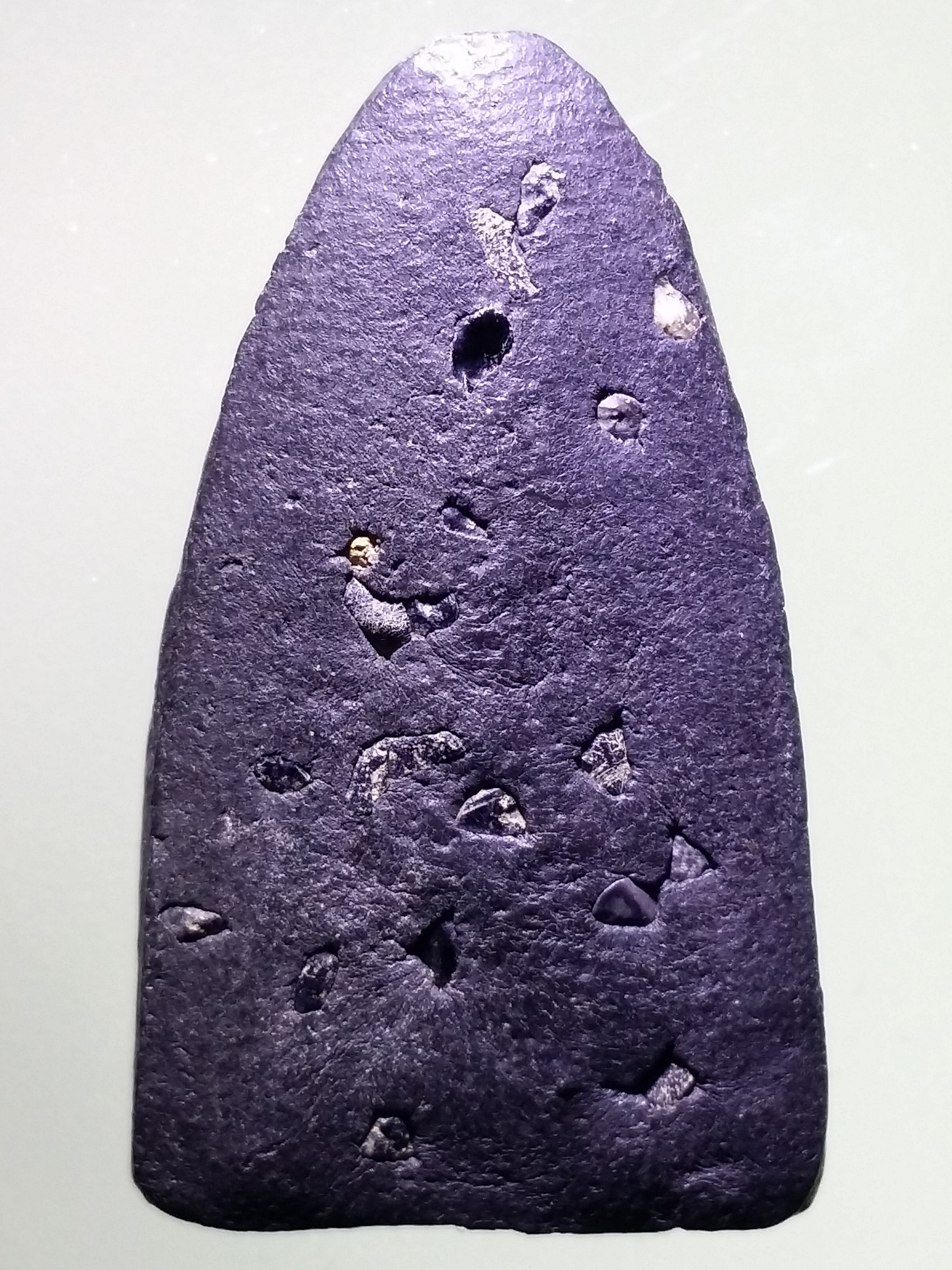 รหัสสินค้า หลวงปู่ทวด วัดต่างๆ 578 หลวงปู่ทวด เนื้อผงใบลาน ฝังแร่มวลสารด้านหลัง ไม่ทราบที่ พระรายการนี้ให้เช่าบูชาแล้ว