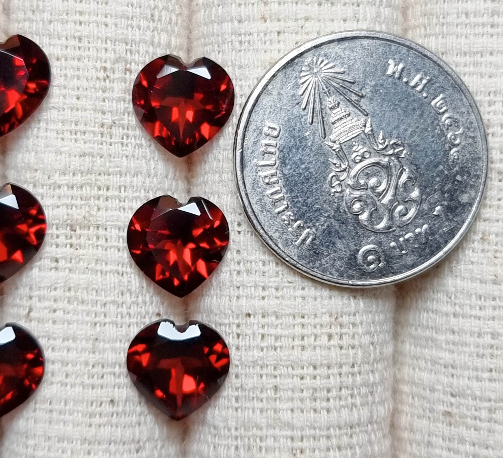 โกเมนหัวใจ 8.0 มม. 1 เม็ด