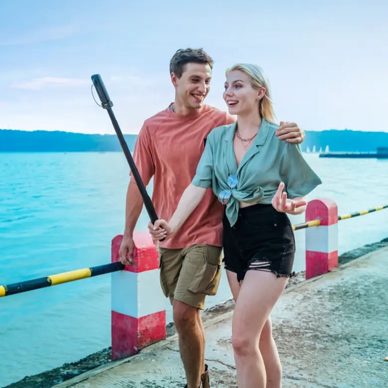 (ใส่โค้ด AQUAINS07)(ลด 300) Insta360 Power Selfie Stick 4500 mAh ไม้เซลฟี่พร้อมพาวเวอร์แบ็งค์