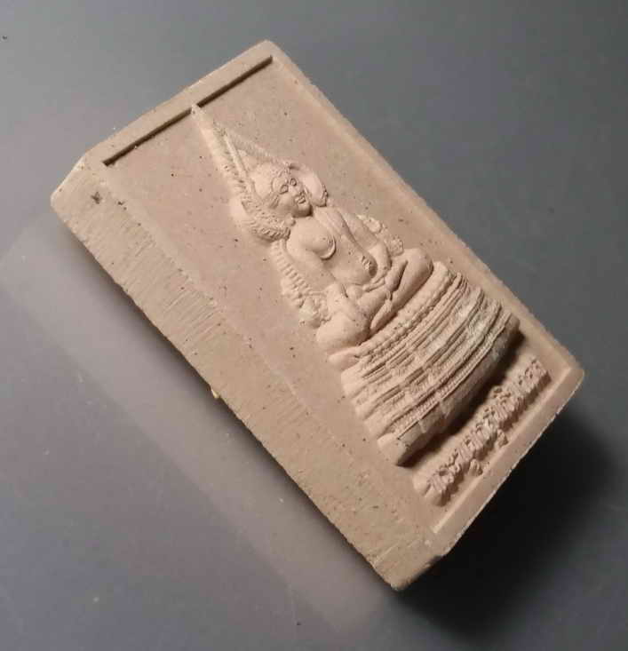 รหัสสินค้า พระมีกล่อง 068 พระพุทธสุทธิมงคล วัดเทวสังฆาราม อำเภอเมือง จังหวัดกาญจนบุรี สร้างปี 2560 รุ่นสิงห์เหนือ