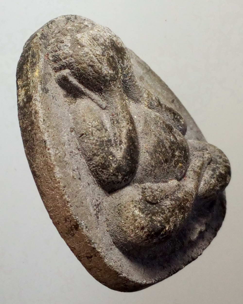 รหัสสินค้า พระปิดตา ทั่วไป 117 พระปิดตาเนื้อผงใบลาน หลวงพ่อแพ วัดพิกุลทอง จังหวัดสิงห์บุรี พระรายการนี้ให้เช่าบูชาแล้ว