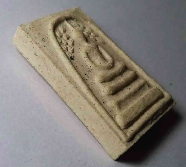 รหัสสินค้า เลย 001 พระสมเด็จปรกโพธิ์ หลวงปู่ท่อน ญาณธโร วัดศรีอภัยวัน จังหวัดเลย สร้างปี 2555 คณะศิษย์สร้างถวาย