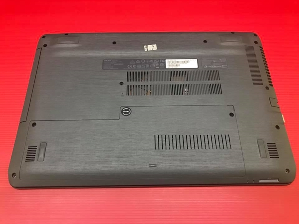 ( SOLD OUT ) Acer Aspire F5-573G-53SJ