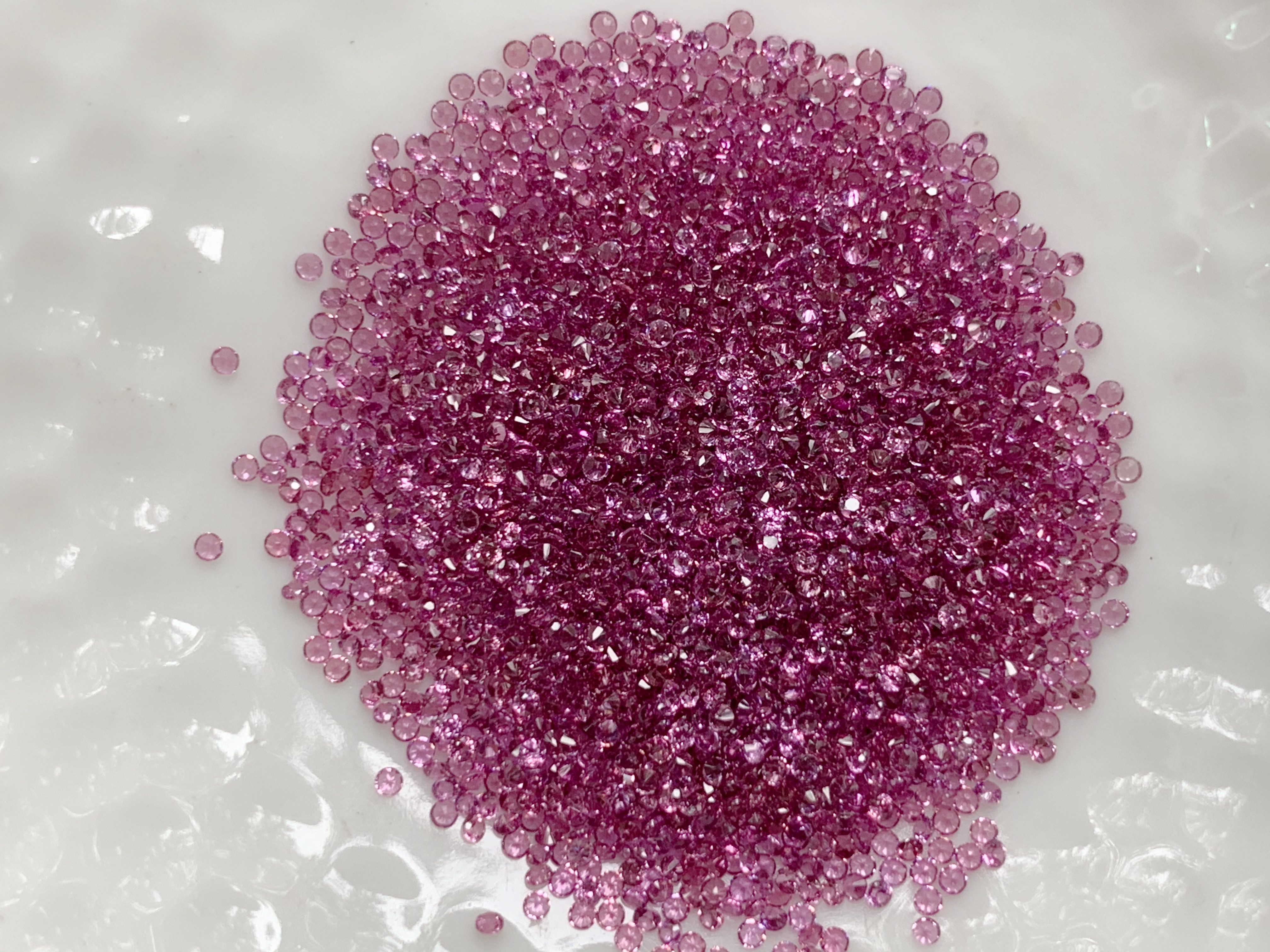 Rhodolite โรโดไลท์กลม 1.0 มม. 5 กะรัต