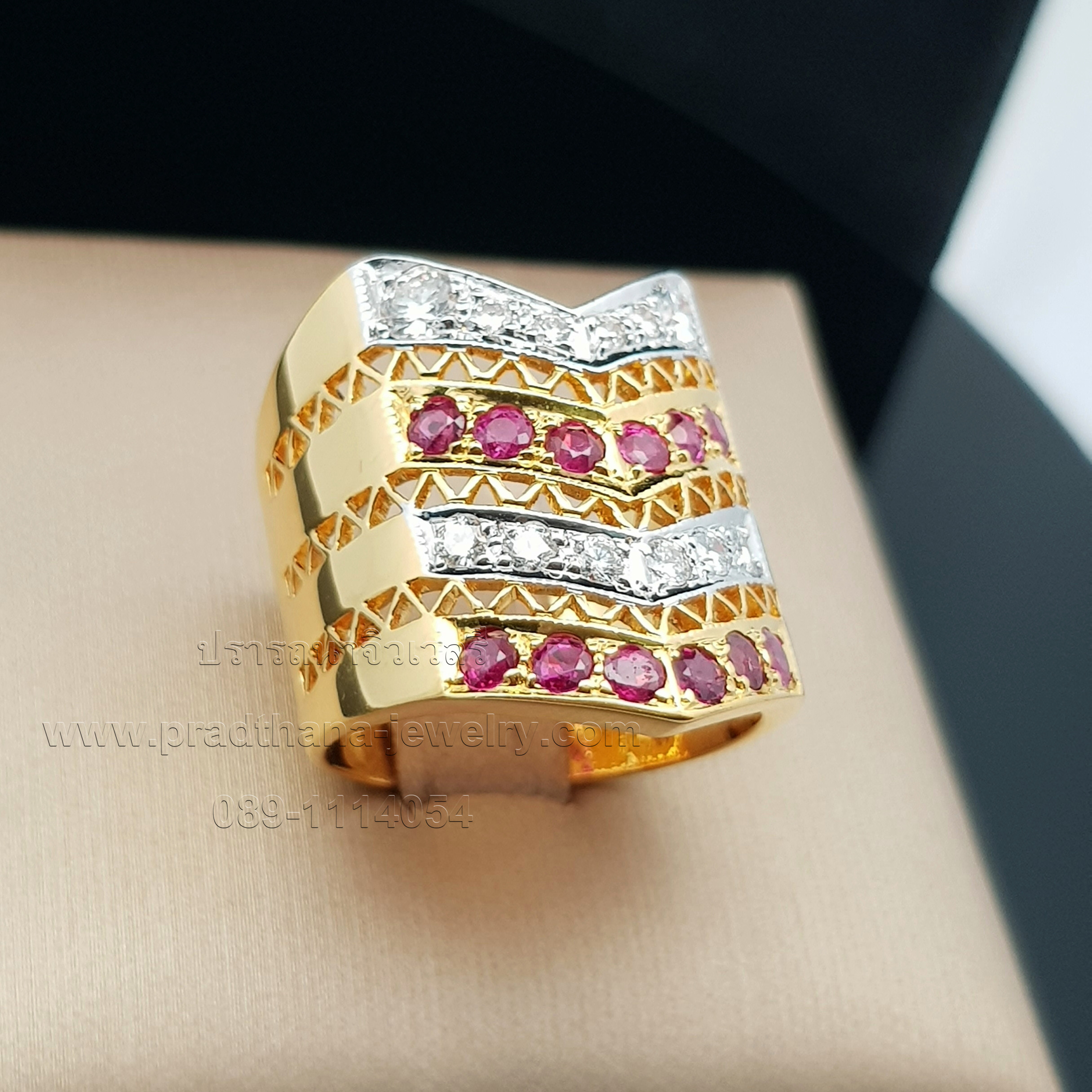 แหวนหน้ากว้างทับทิมสลับเพชร