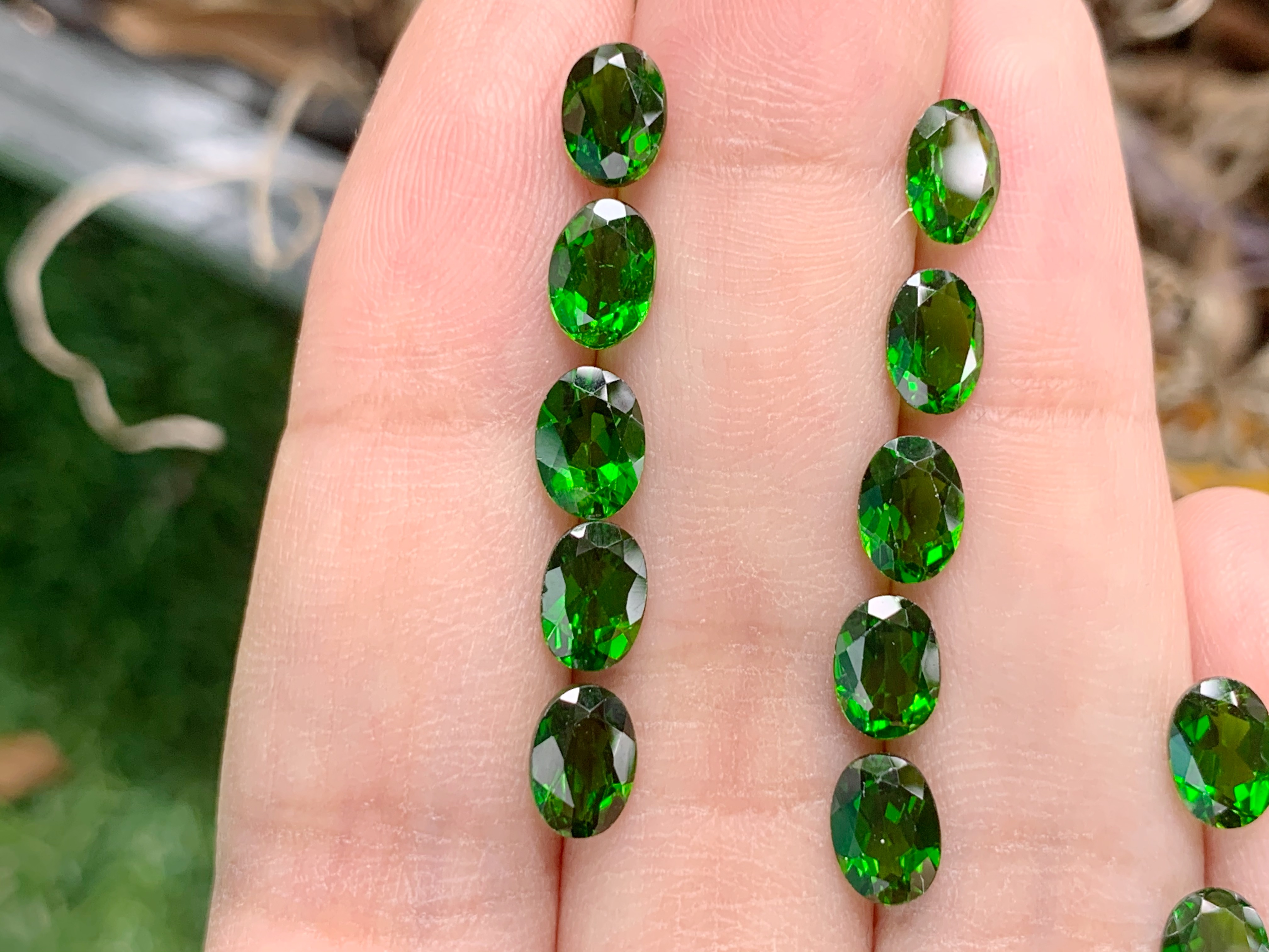 โครมไดออฟไซด์ 7x5 มม. 1 เม็ด