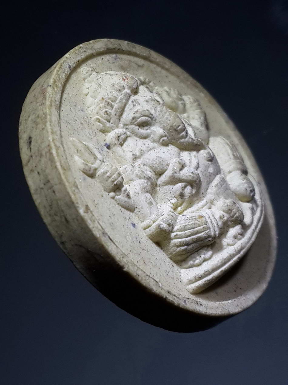 รหัสสินค้า พระไม่ทราบที่ 283 พระพิฆเณศวร เนื้อผงจันทร์ลอย เทพเจ้าแห่งความสำเร็จ ไม่ทราบสำนัก พระรายการนี้ให้เช่าบูชาแล้ว