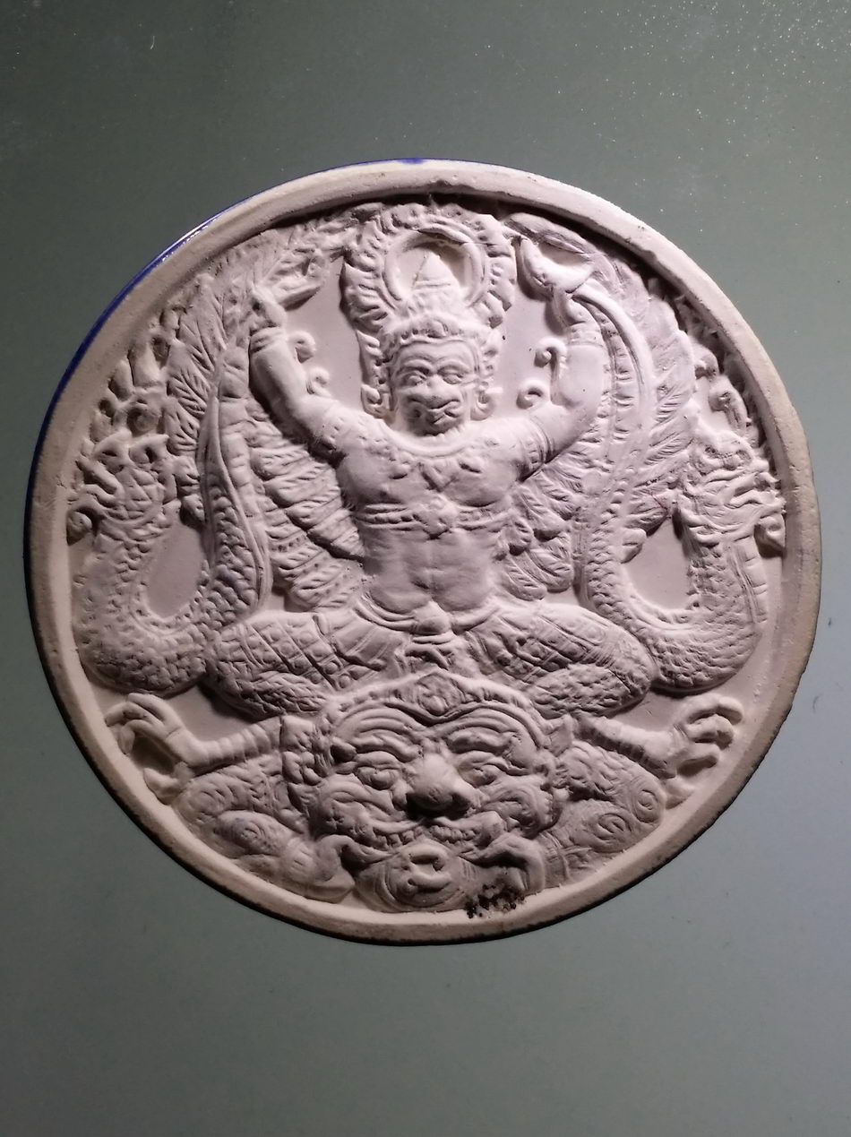 รหัสสินค้า จตุคามรามเทพ 914 พระเทวราชโพธิสัตว์จตุคามรามเทพ เนื้อกระเบื้องเคลือบสีน้ำเงิน รุ่นมหาเศรษฐีบุญฤทธิ์ หลวงพ่อจอน วัดบุญฤทธิ์ จังหวัดนครราชสีมา จัดสร้าง ปี 2550