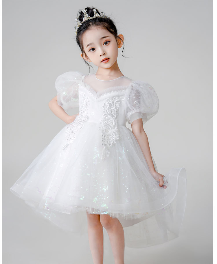 Gd4082- พร้อมส่งจากไทย ชุดออกงานเด็กหญิงสีขาว ตกแต่งเลื่อมสีทองสุดสวยหรู แขนตุ๊กตามน่ารัก ชุดราตรีเด็กทรงยาวและทรงหน้าสั้น-หลังยาวแบบเดรสทรงหางปลา