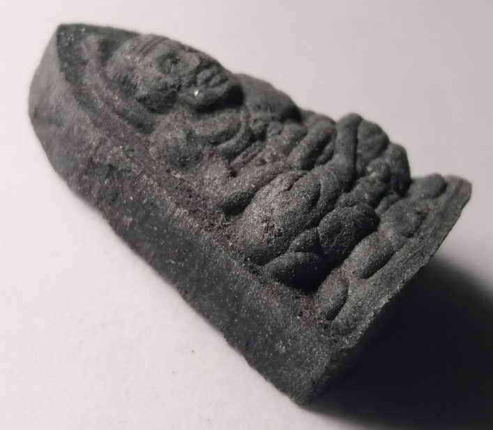 รหัสสินค้า หลวงปู่ทวด วัดต่างๆ 051 หลวงปู่ทวด เหยียบน้ำทะเลจืด พิมพ์หลังตัวอักษร น. พิมพ์เล็ก