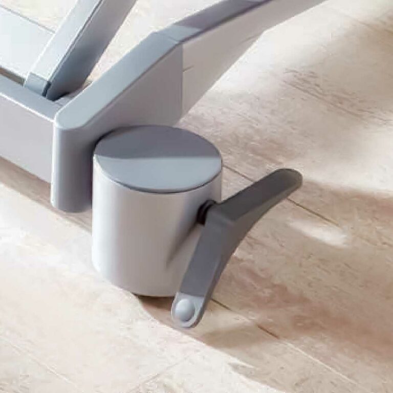 ชุดเตียงผู้ป่วยปรับไฟฟ้า VENTA ราวข้างเตียง Telescopic ที่สามารถพับเก็บซ่อนกับโครงเตียง ดีไซนด์สวยงาม (ปรับเตียงต่ำสุด 25 cm.) + พร้อมที่นอนโฟมป้องกันแผลกดทับ MERCURY หนา 15 cm. + ชุดผ้าปูที่นอน + ผ้ายางรองกันเปื้อน