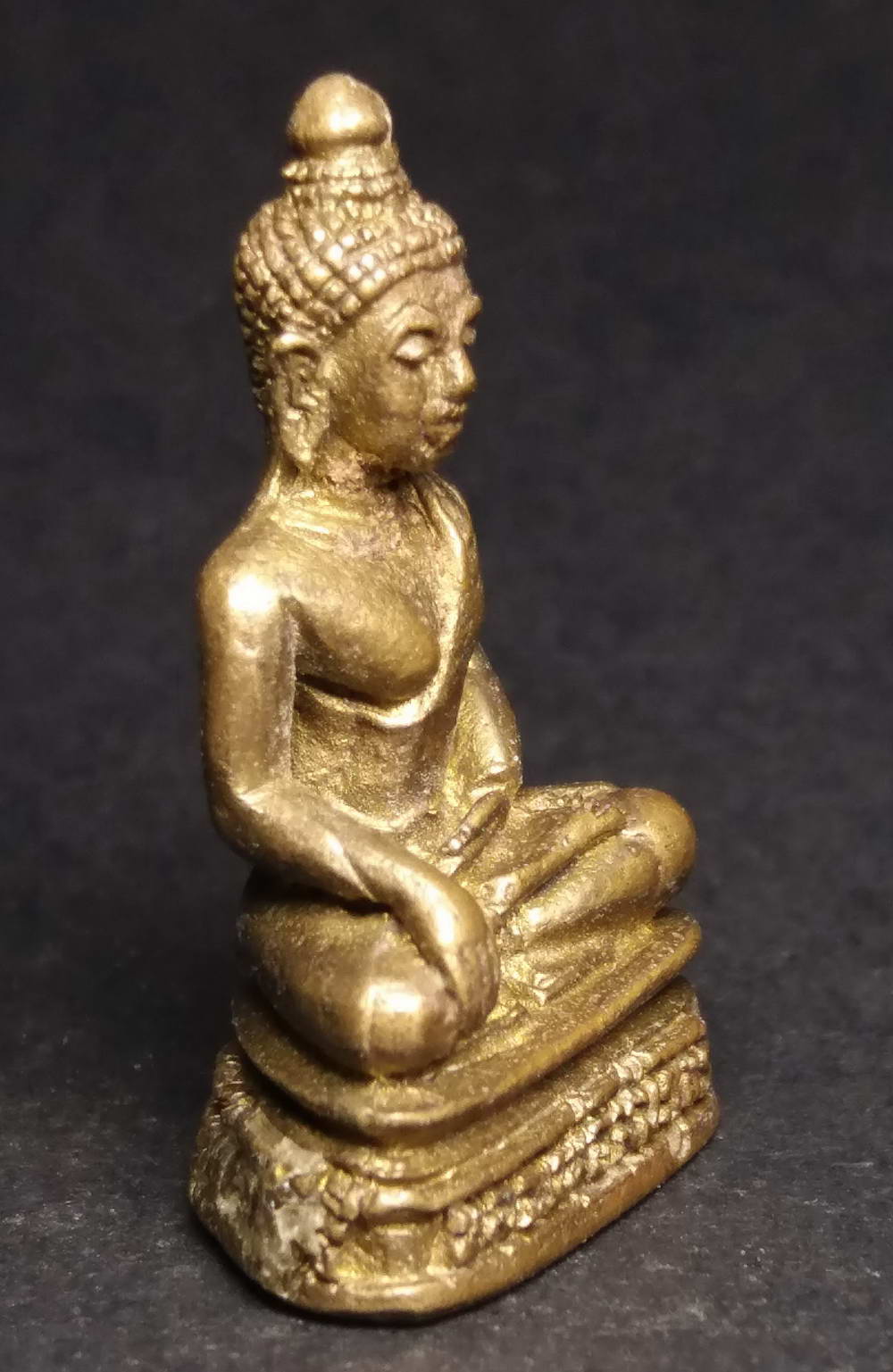 รหัสสินค้า พระกริ่ง พระหล่อ 136 รูปหล่อหลวงพ่อสัมฤทธิ์ วัดเขาสมอคอน อำเภอท่าวุ้ง จังหวัดลพบุรี เนื้อทองผสม หลวงพ่อบุญมี ปลุกเสก พระรายการนี้ให้เช่าบูชาแล้ว