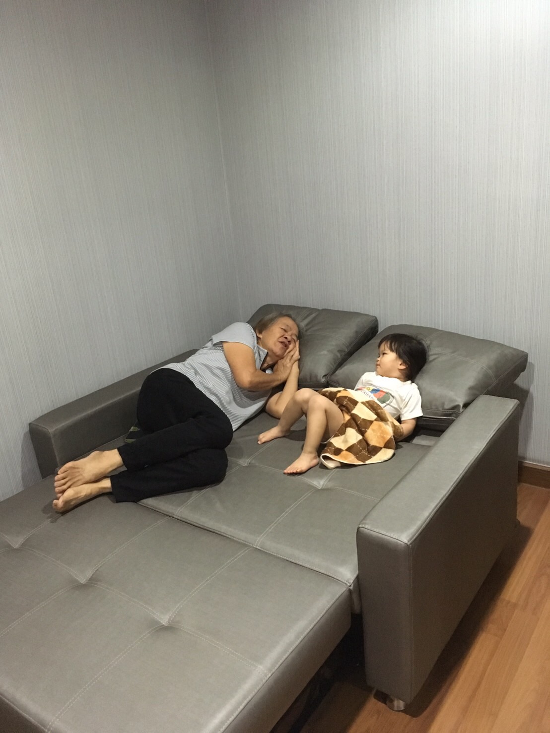 โซฟาเบด Studio 150 cm
